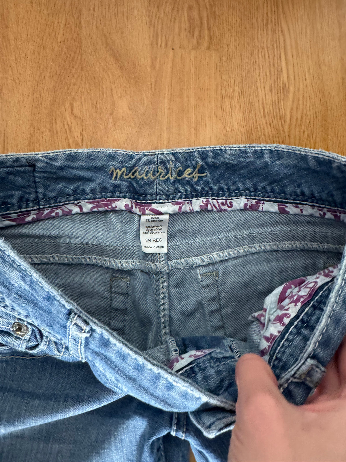 Low-rise jeans size: S