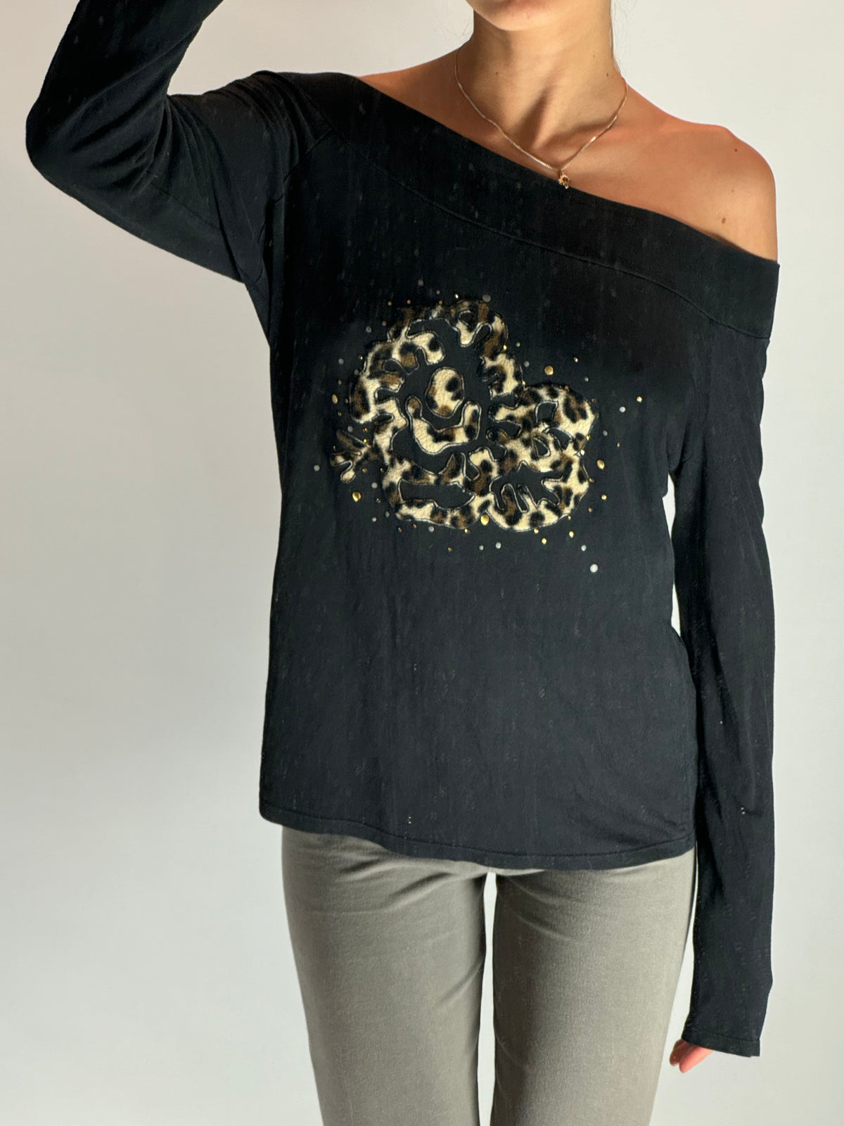 Off-the-shoulder top size: S