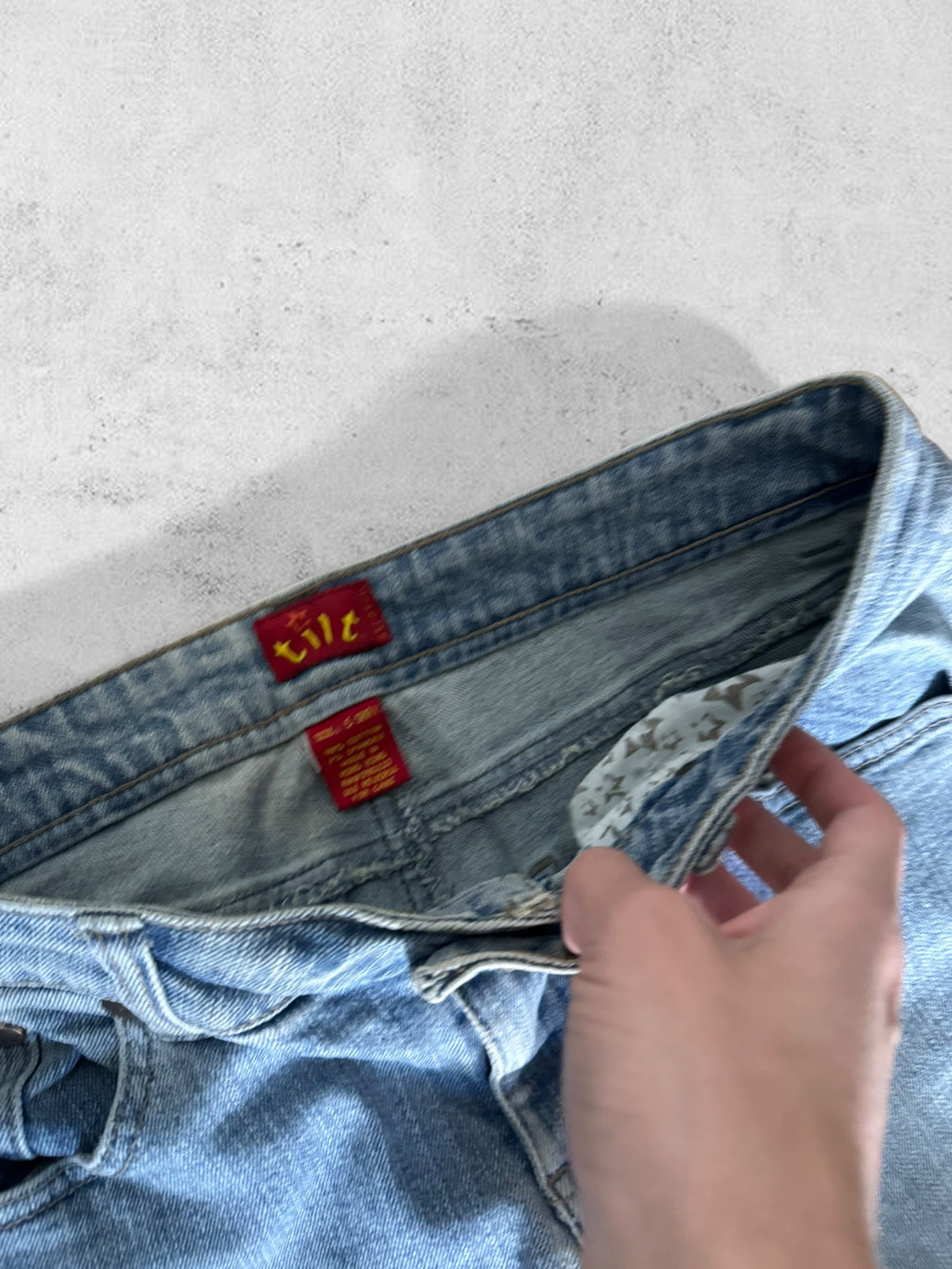 Low-rise jeans size: S