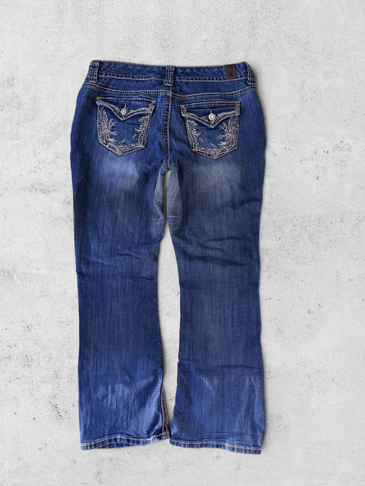 Bundle 19 pairs of jeans size: various