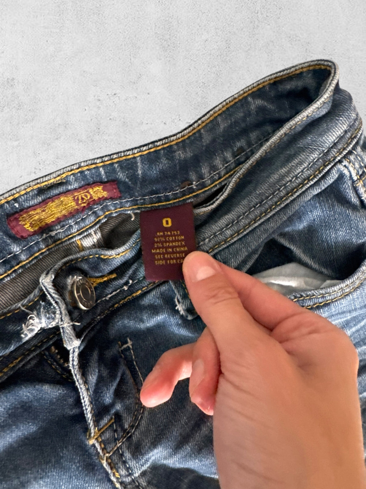 Low-rise jeans size: XXS