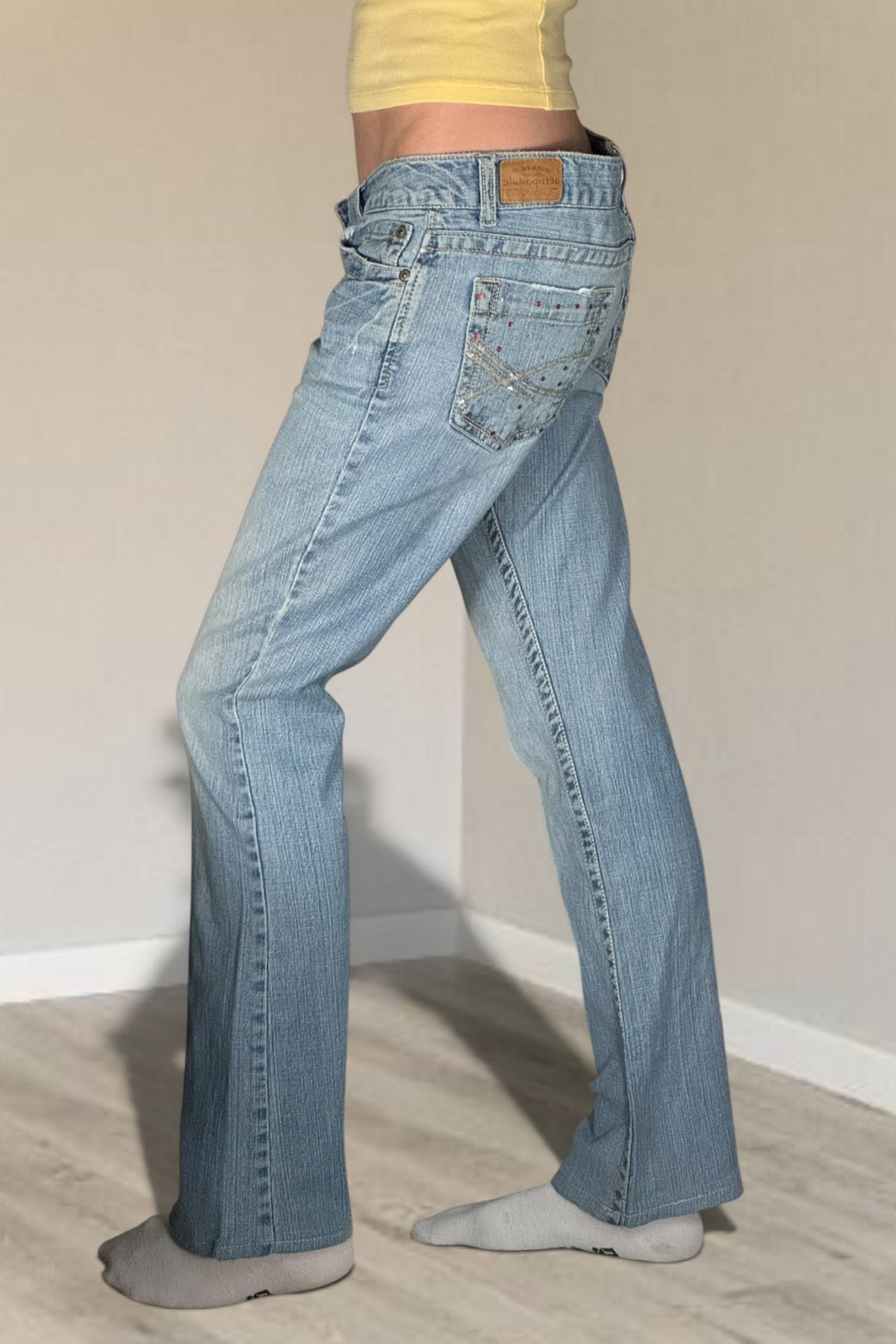 Low-rise jeans size: M