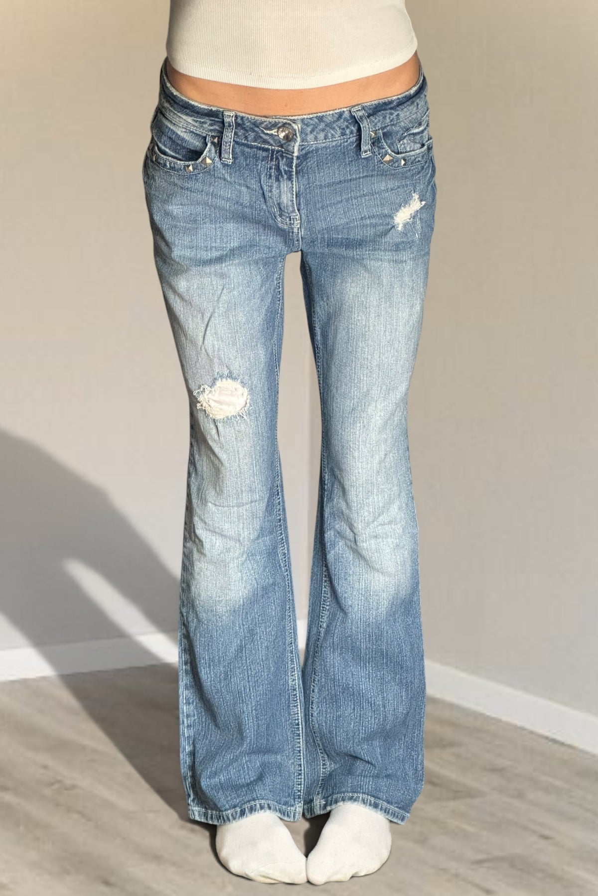 Utsvängda jeans stl: S