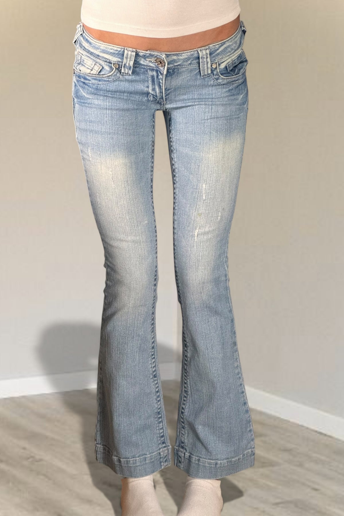 Low-rise jeans size: XXS