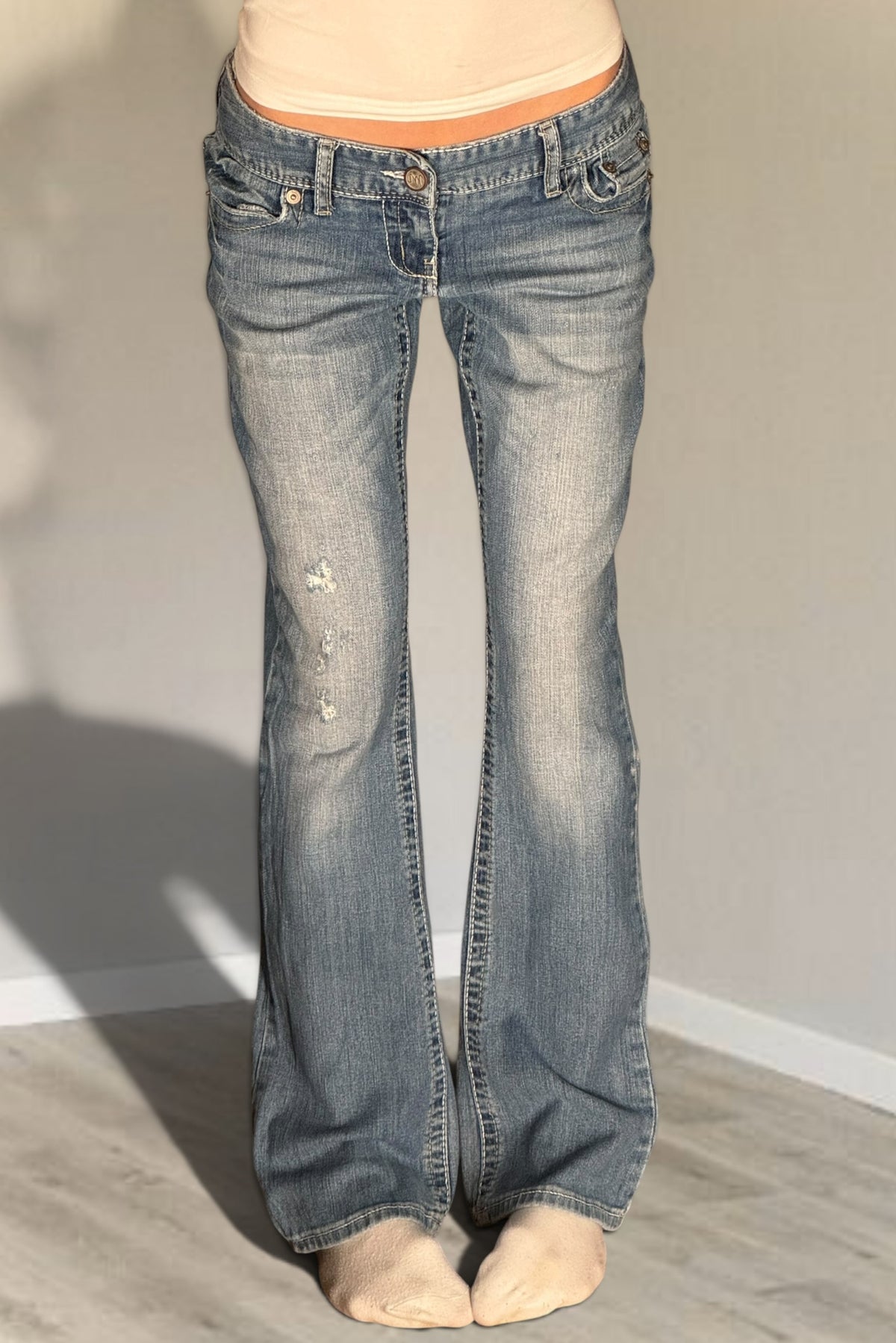 Low-rise jeans size: S