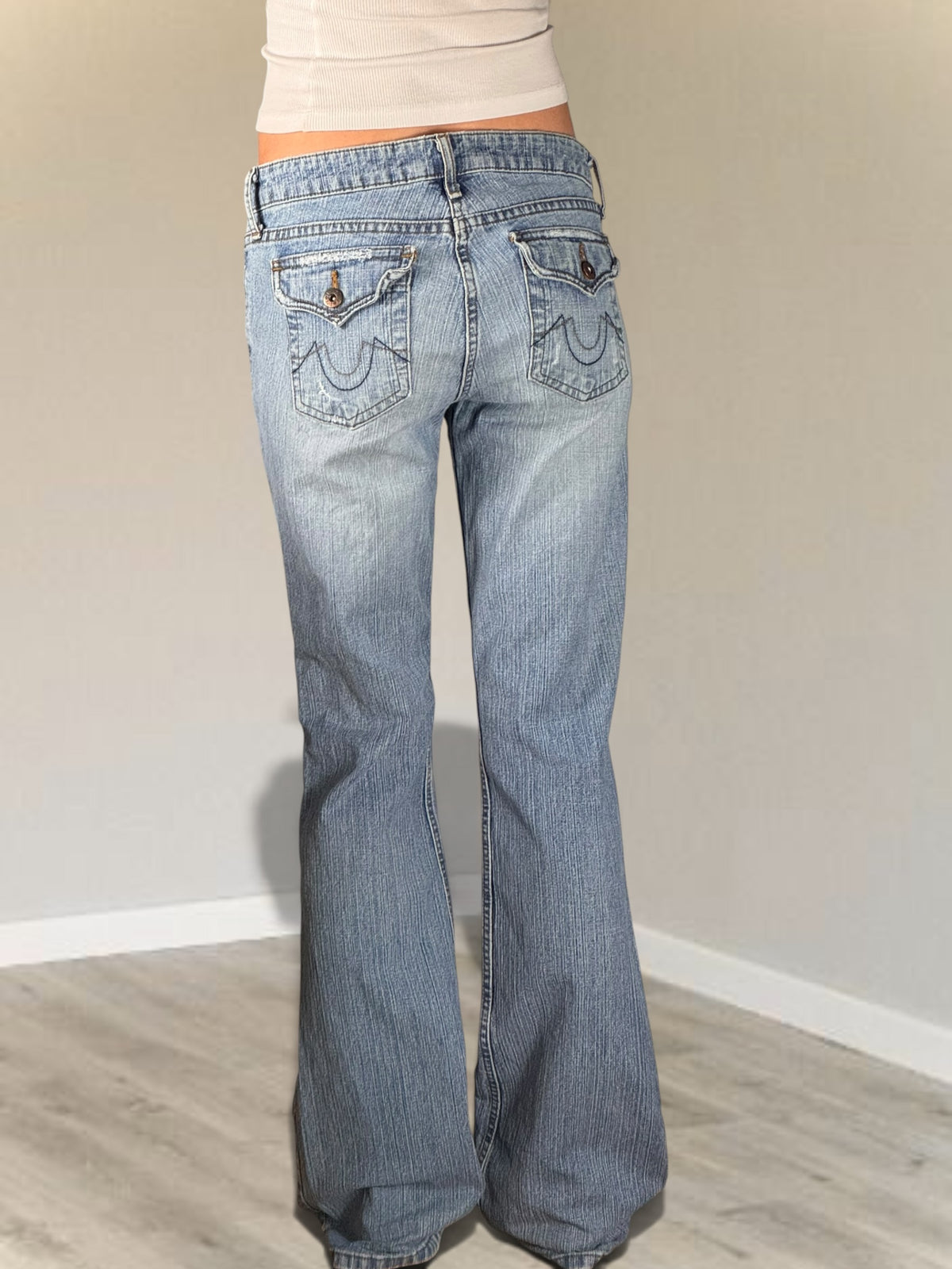 Flared jeans size: S/M