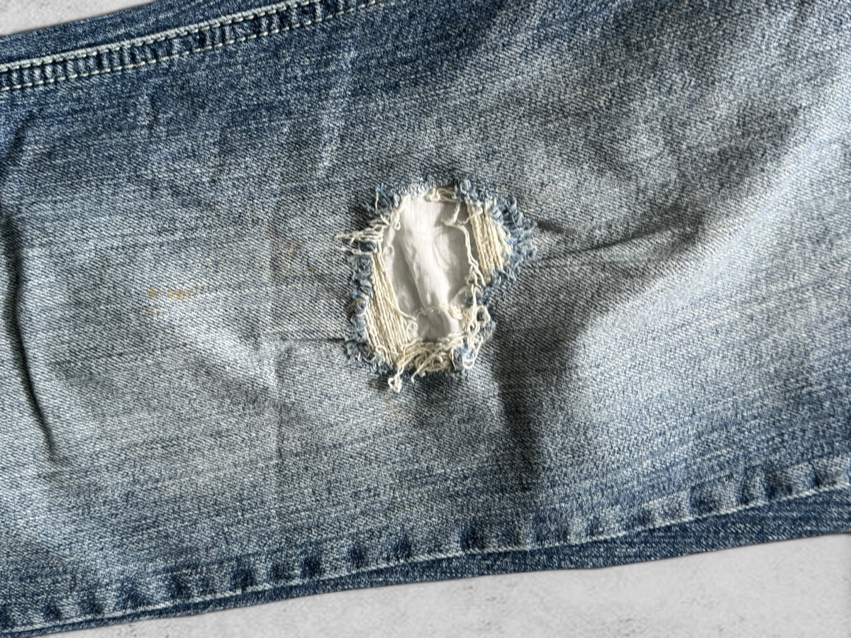 Utsvängda jeans stl: S