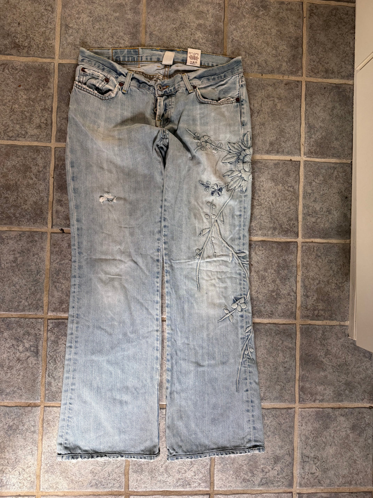 Low-rise jeans size: M