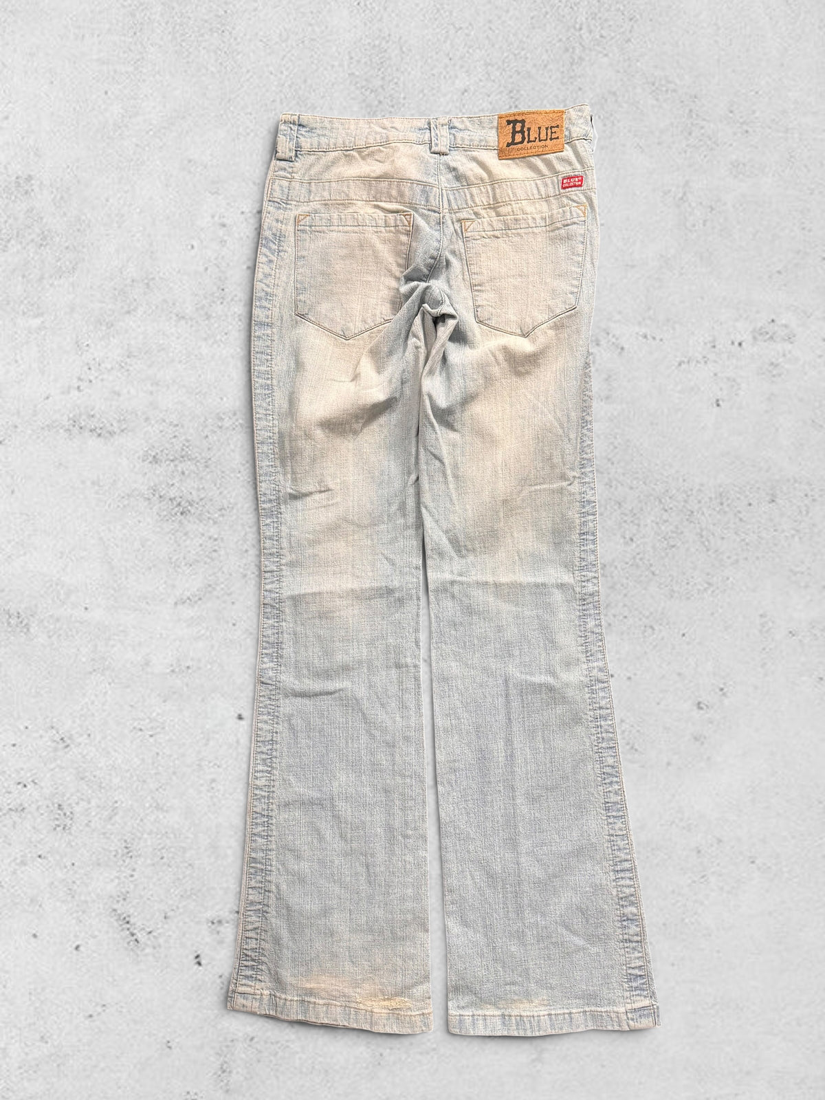 Utsvängda jeans stl: XS