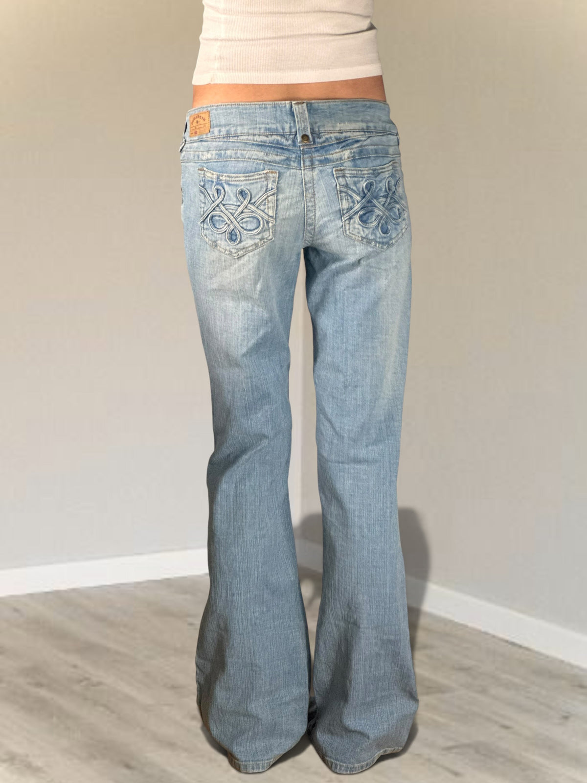 Low-rise jeans size: XS