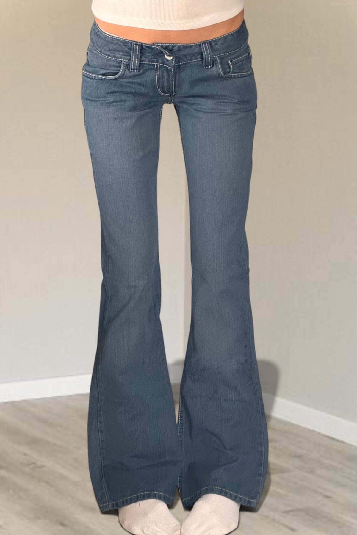 Low-waisted jeans size: XXS