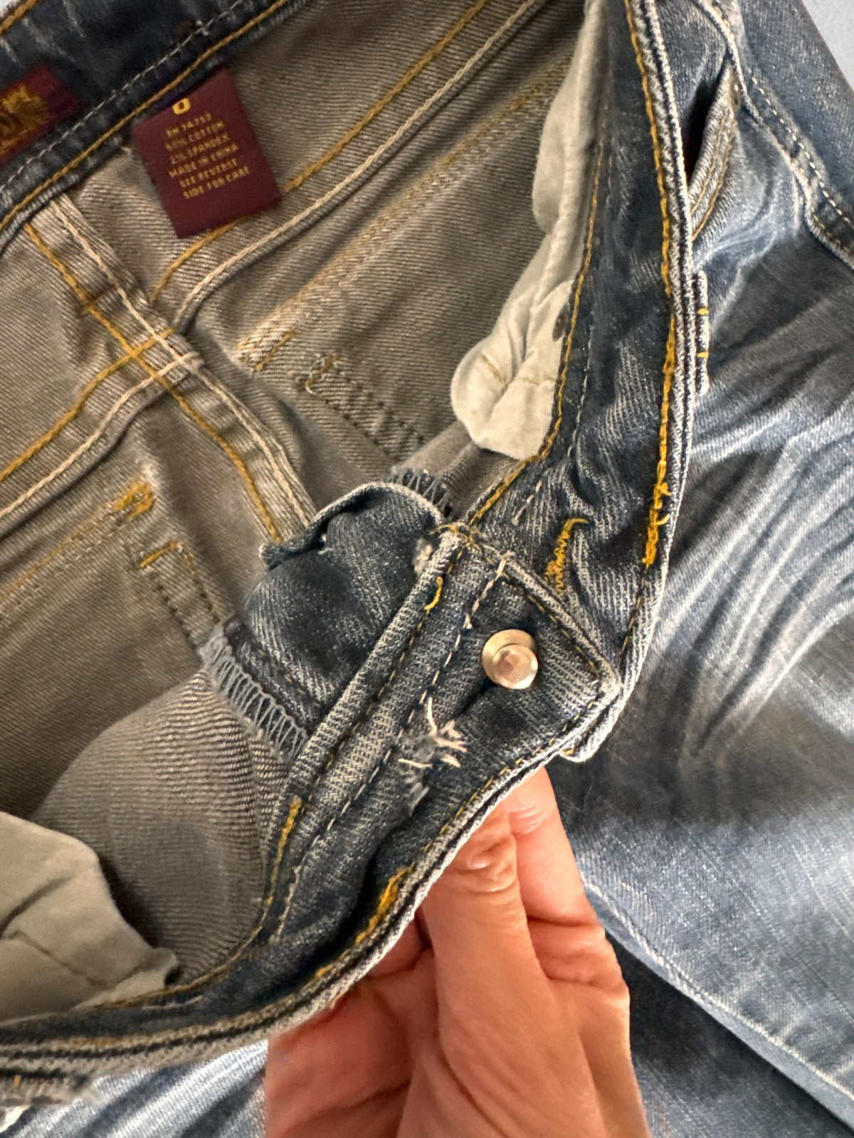 Low-rise jeans size: XXS
