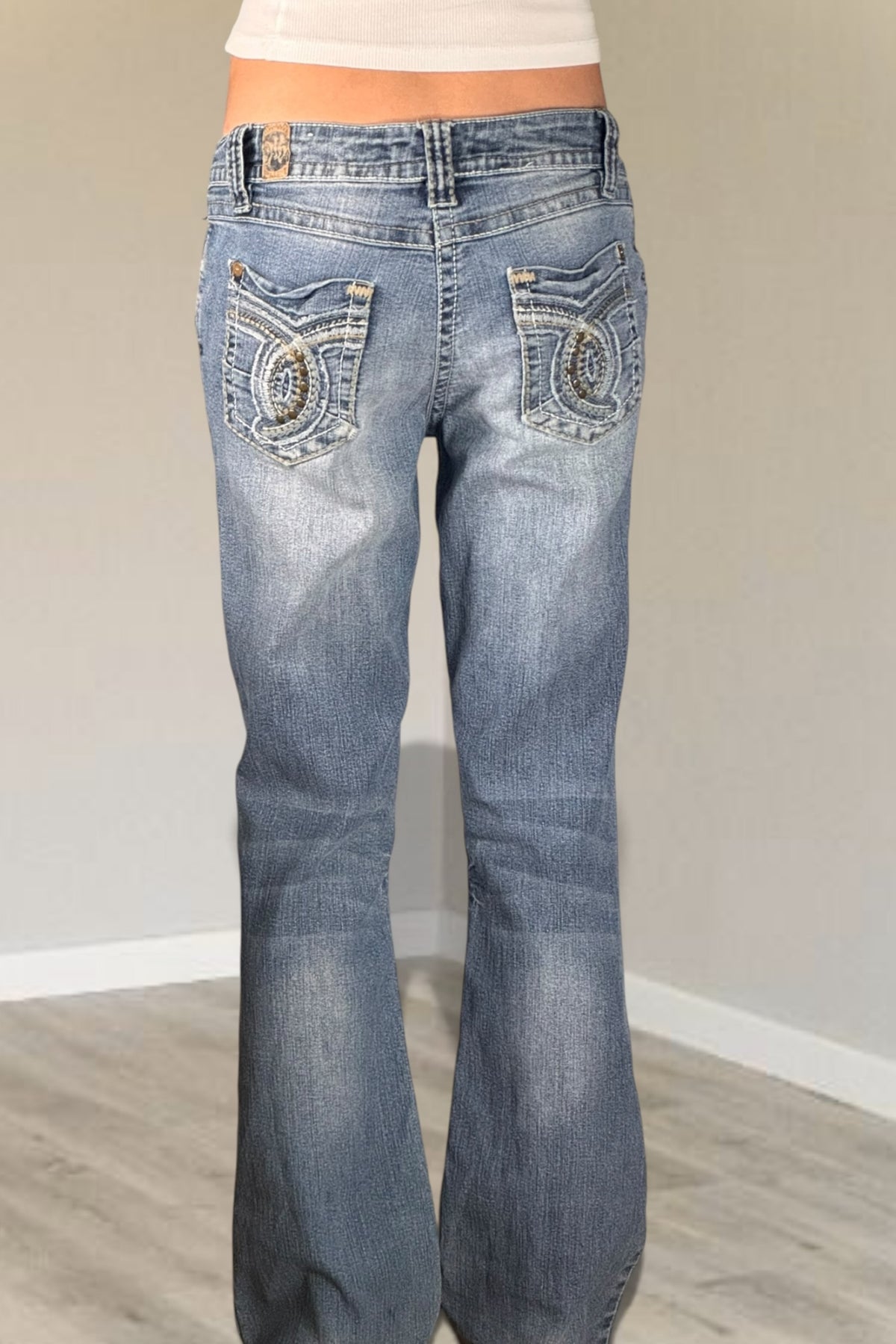 Low-rise jeans size: S