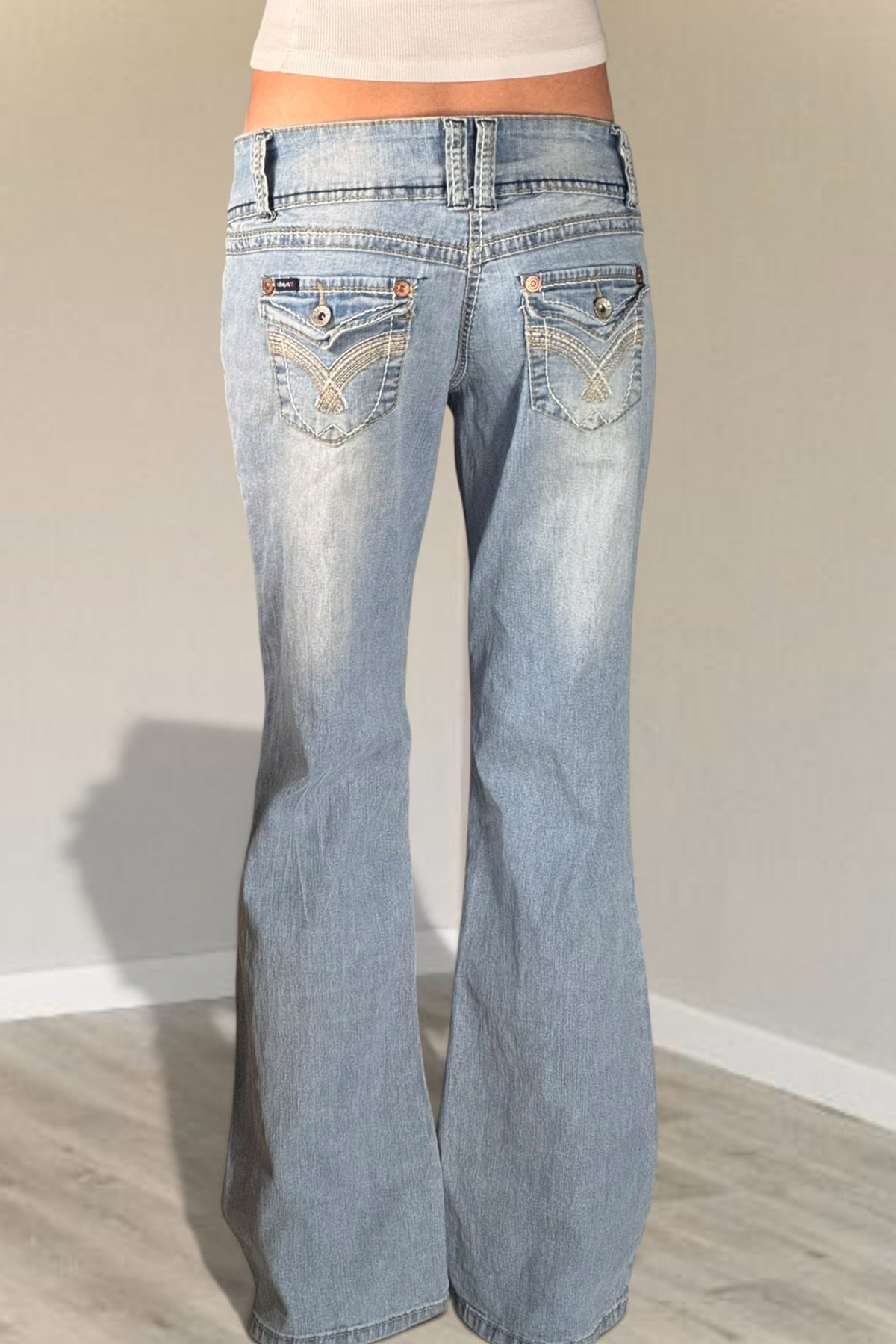 Low-rise jeans size: S