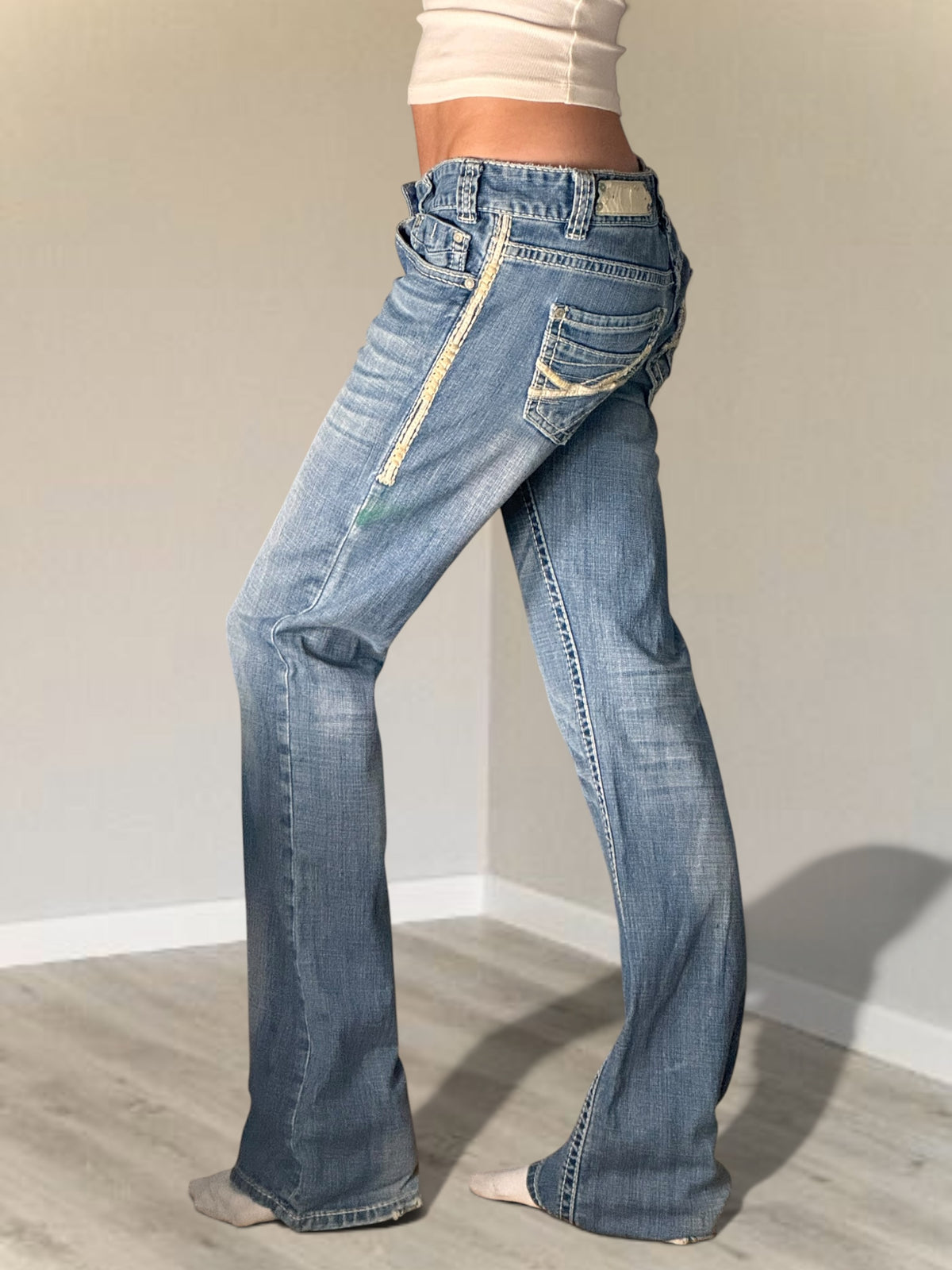 Low-rise jeans size: S