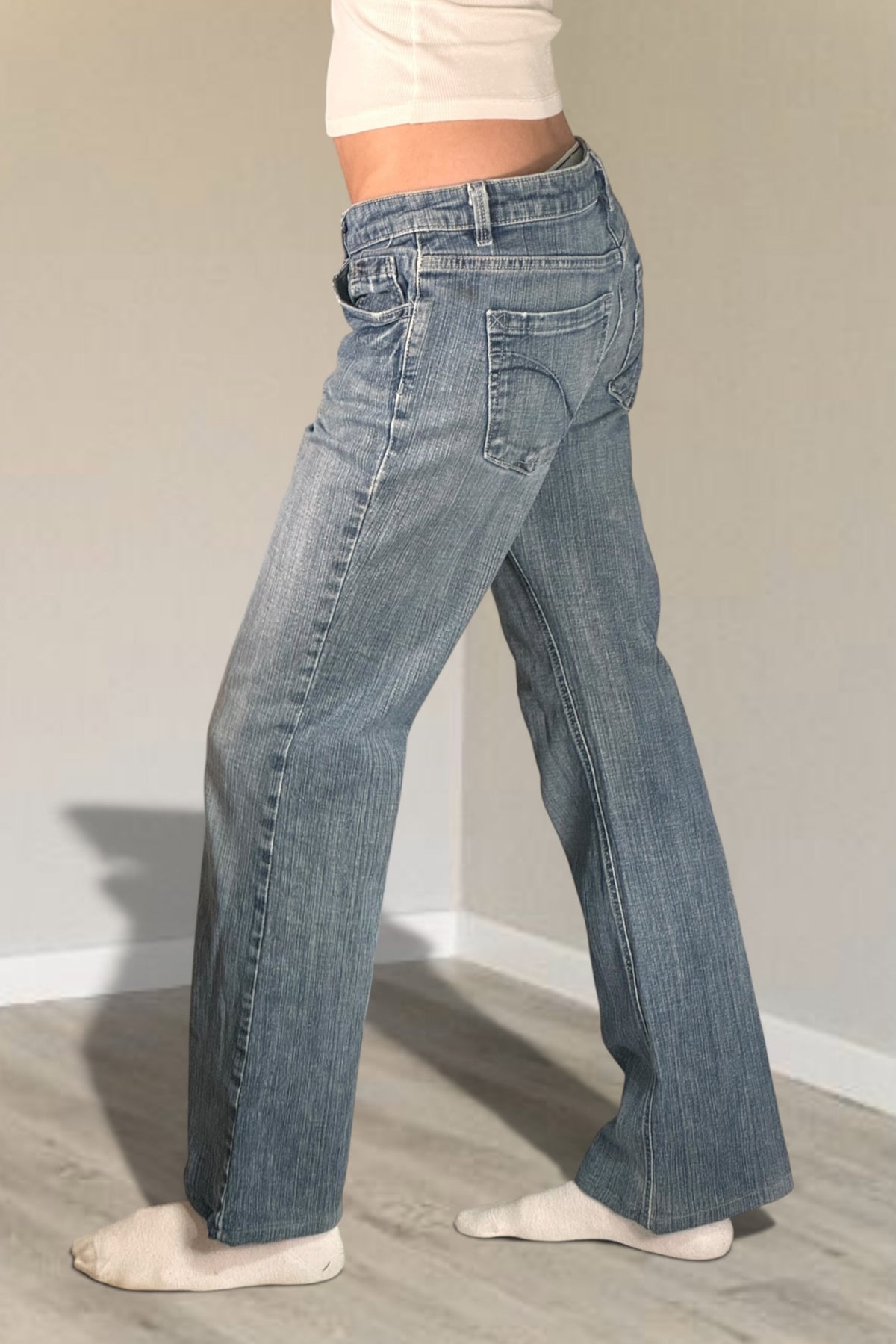 Low-rise jeans size: (copy)