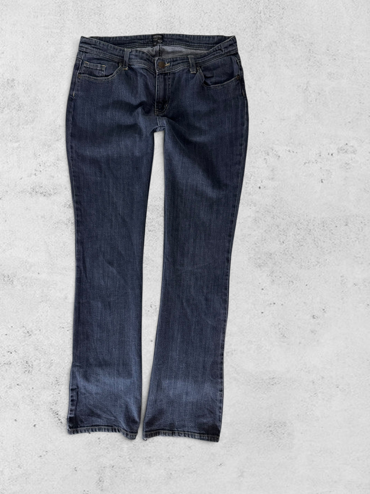 Low-rise jeans size: M