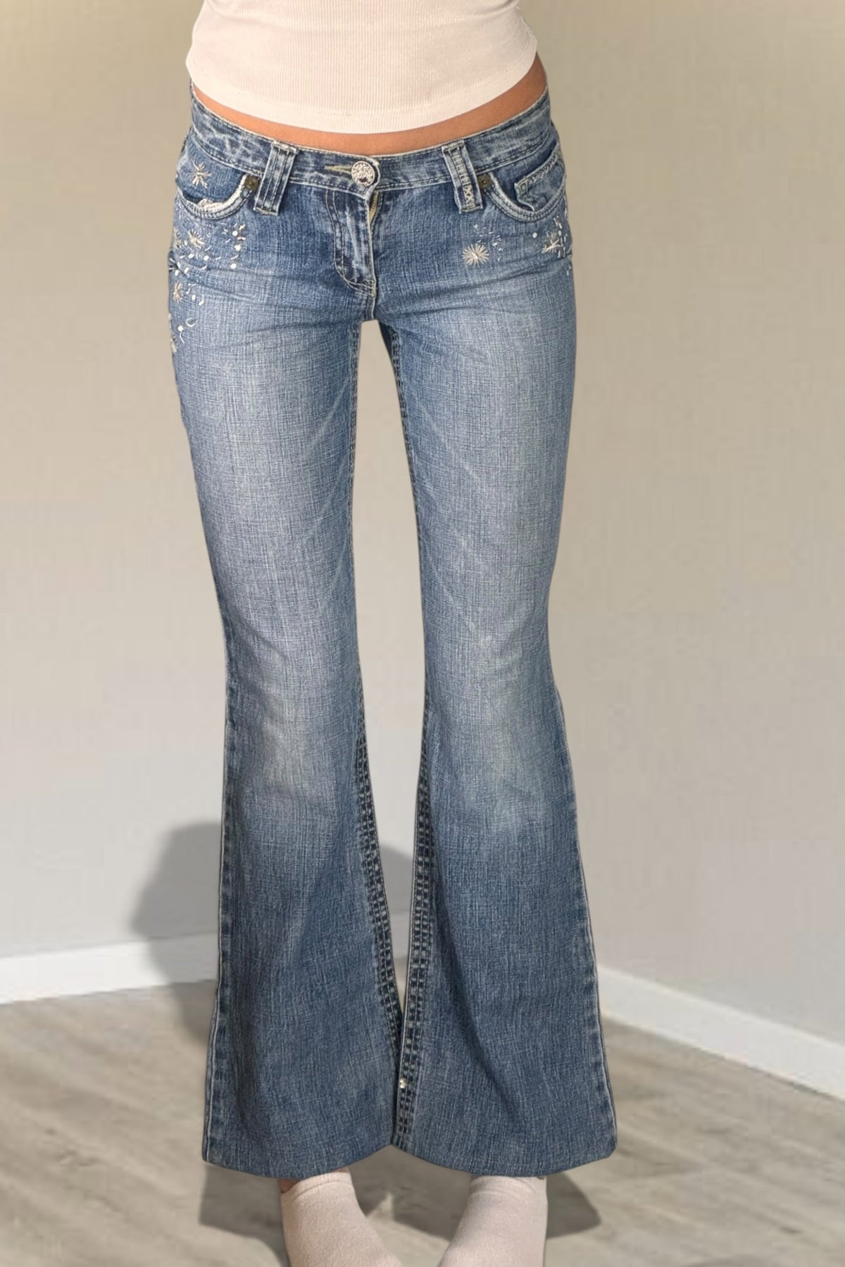 Low-waisted jeans size: XXS