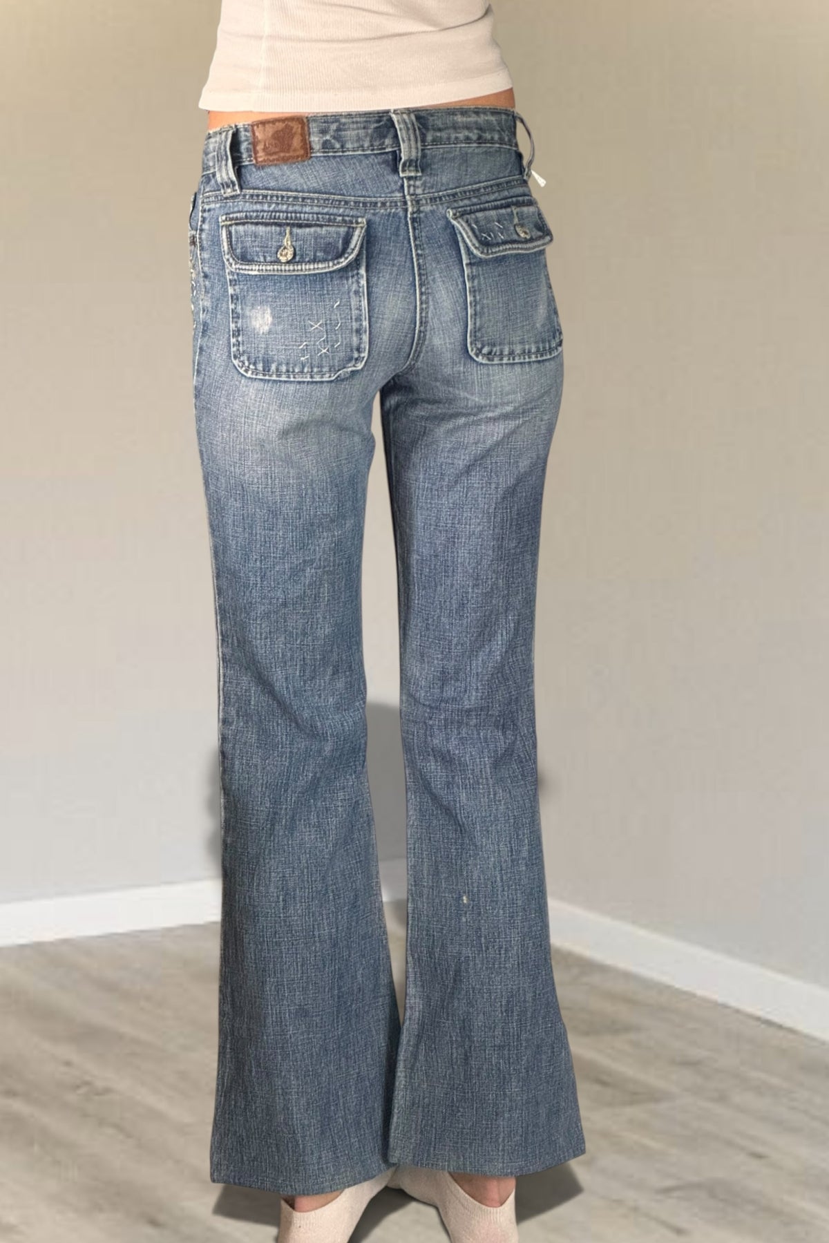 Low-waisted jeans size: XXS