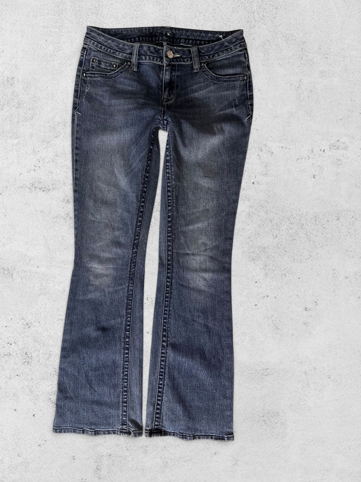 Low-rise jeans size: M