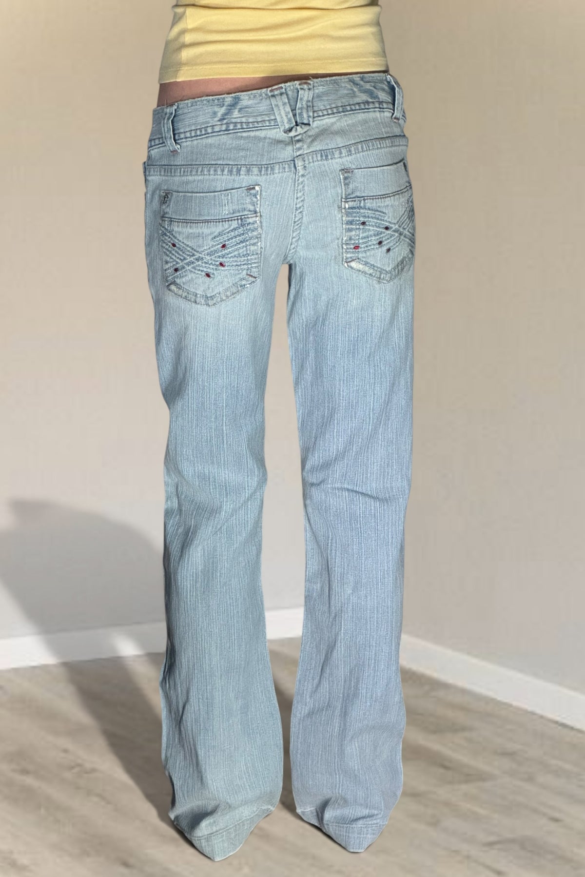 Low-rise jeans size: S