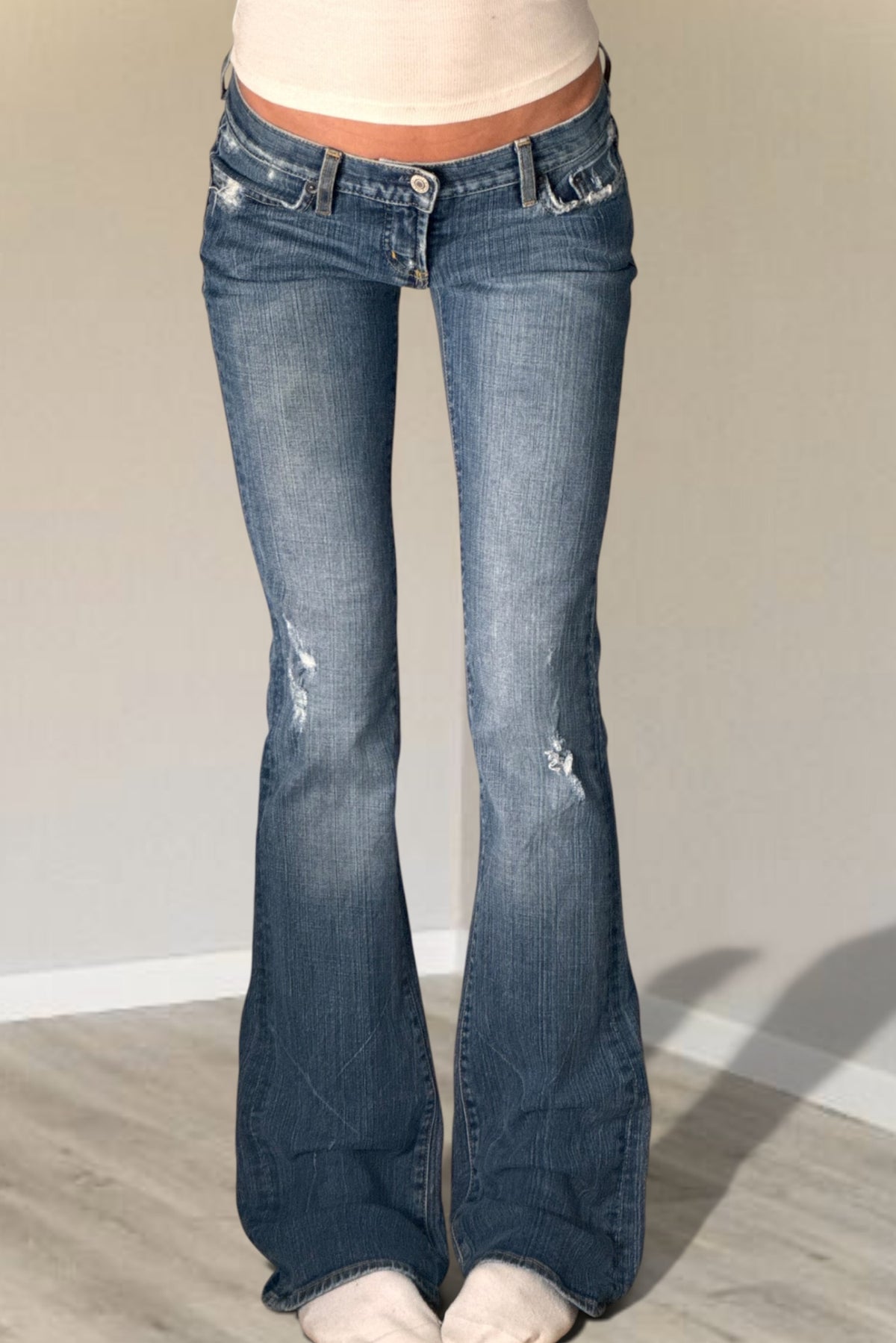 Low-rise jeans size: XS