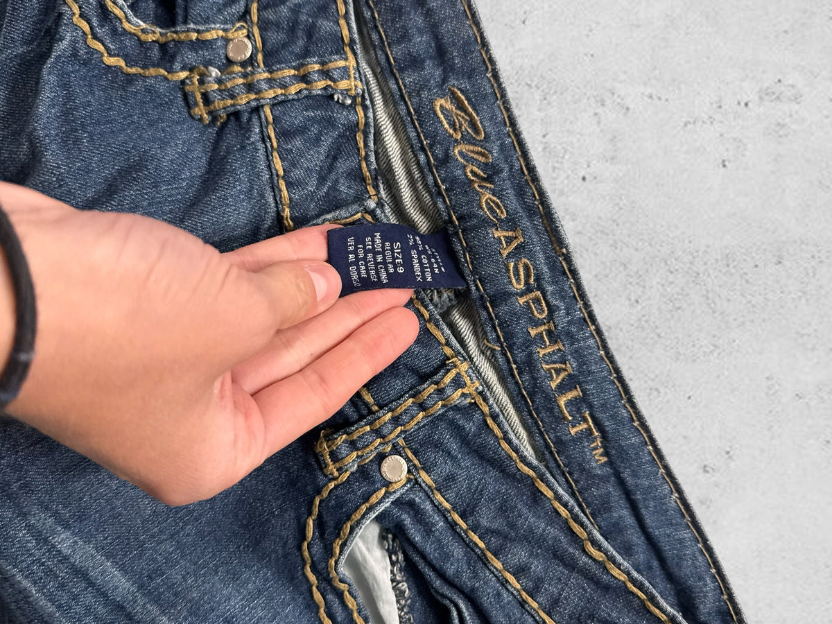Low-rise jeans size: M
