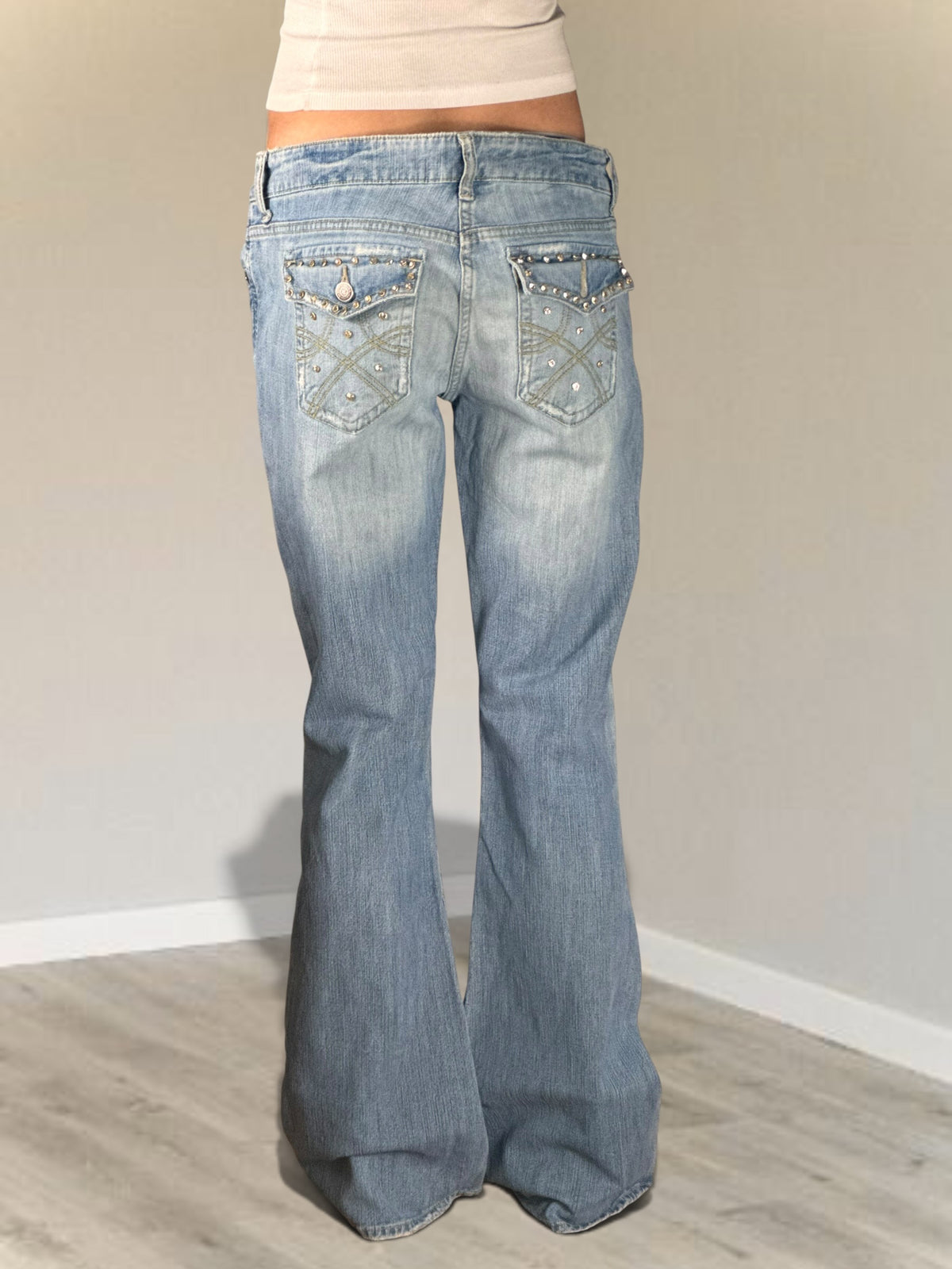 Low-rise jeans size: M