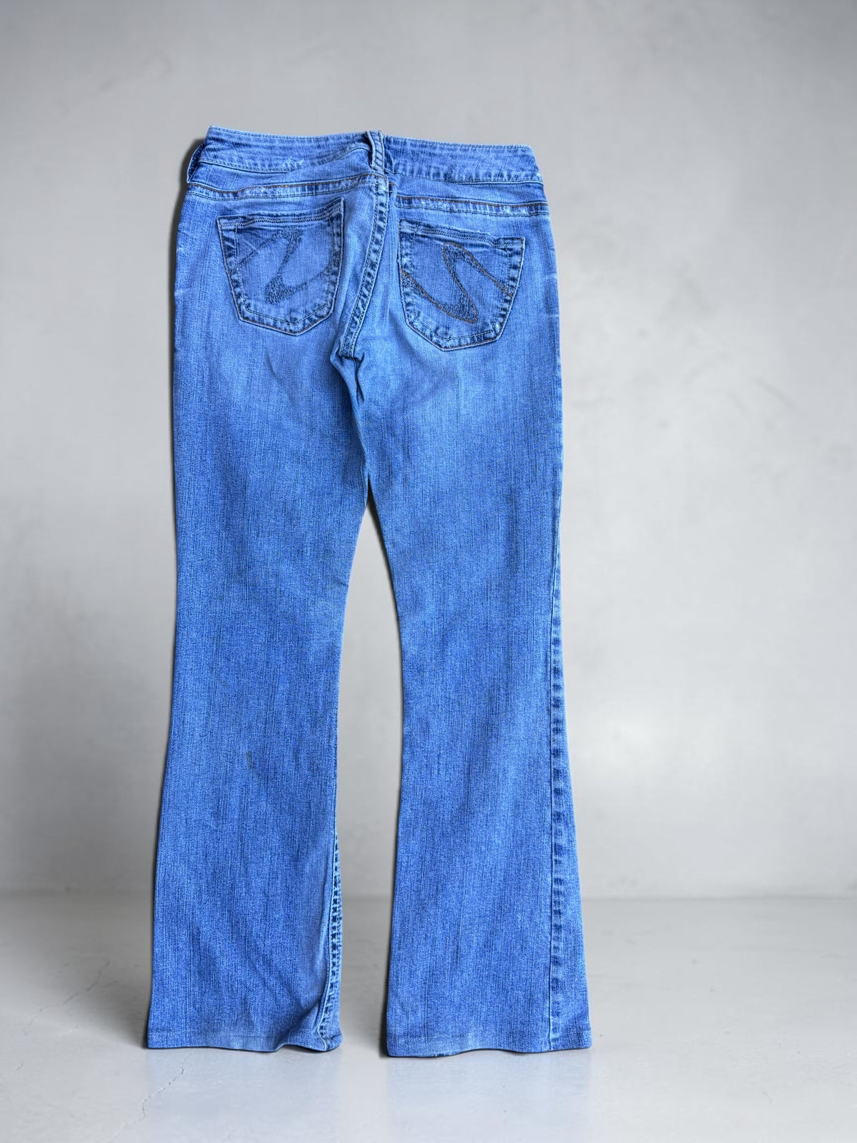 Low-rise jeans size: XS