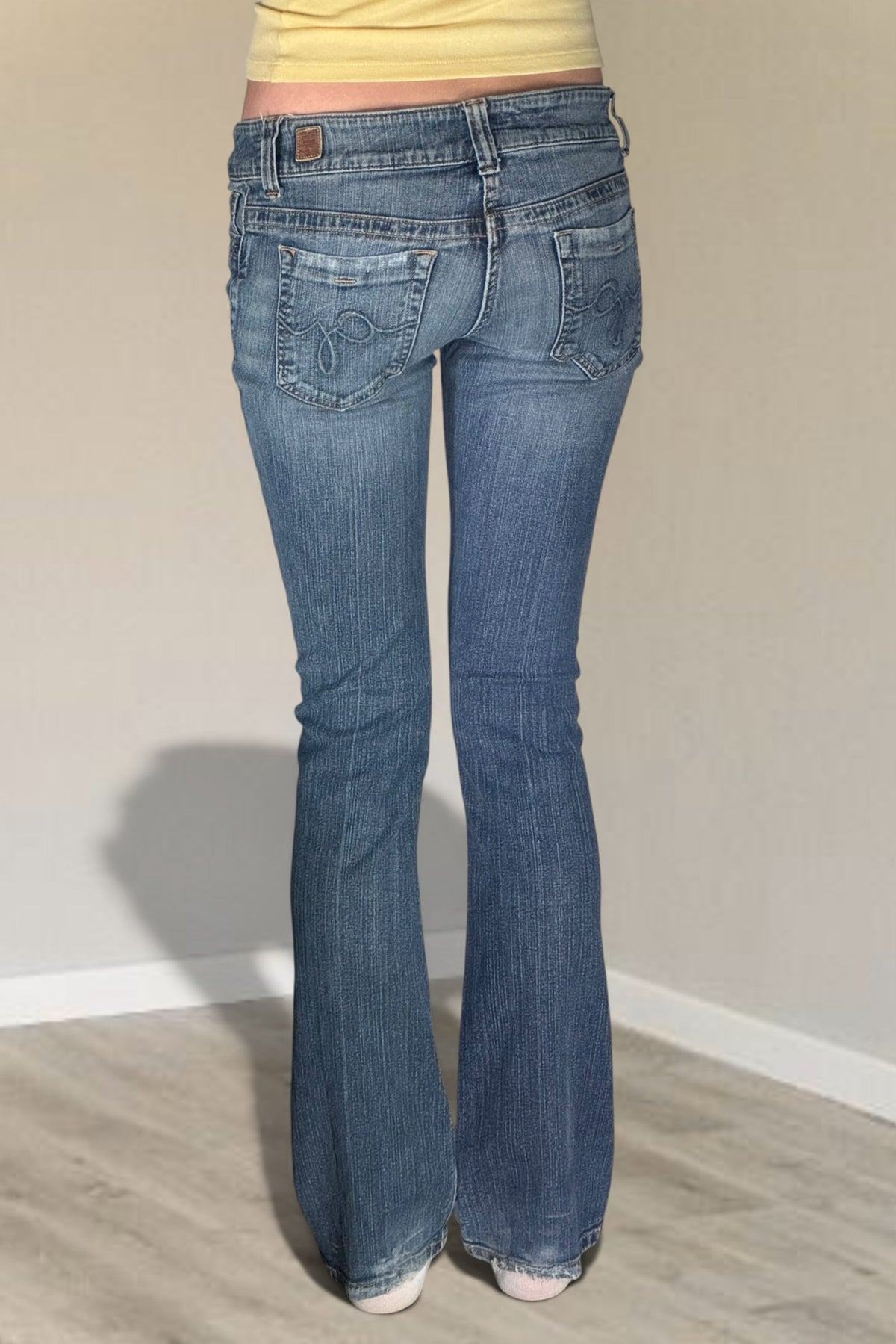 Guess jeans size: S