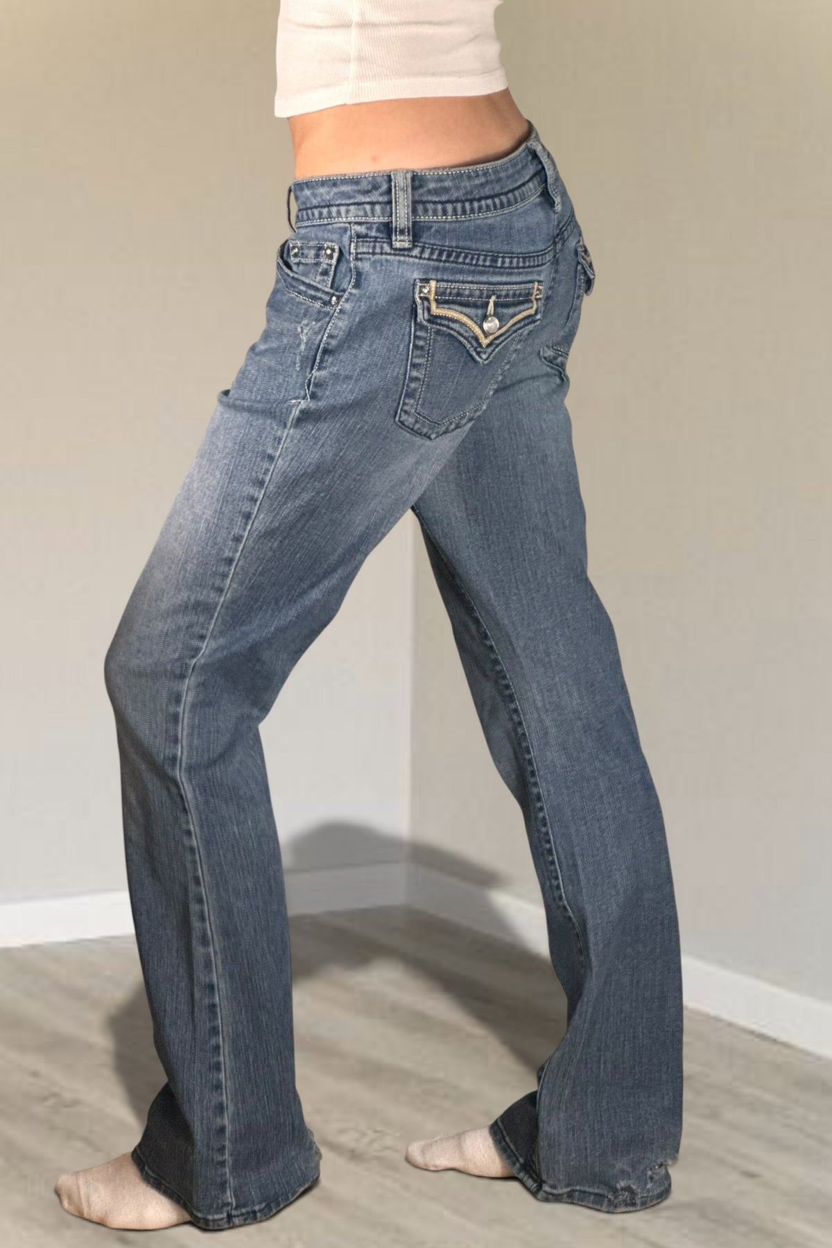 Low-rise jeans size: M