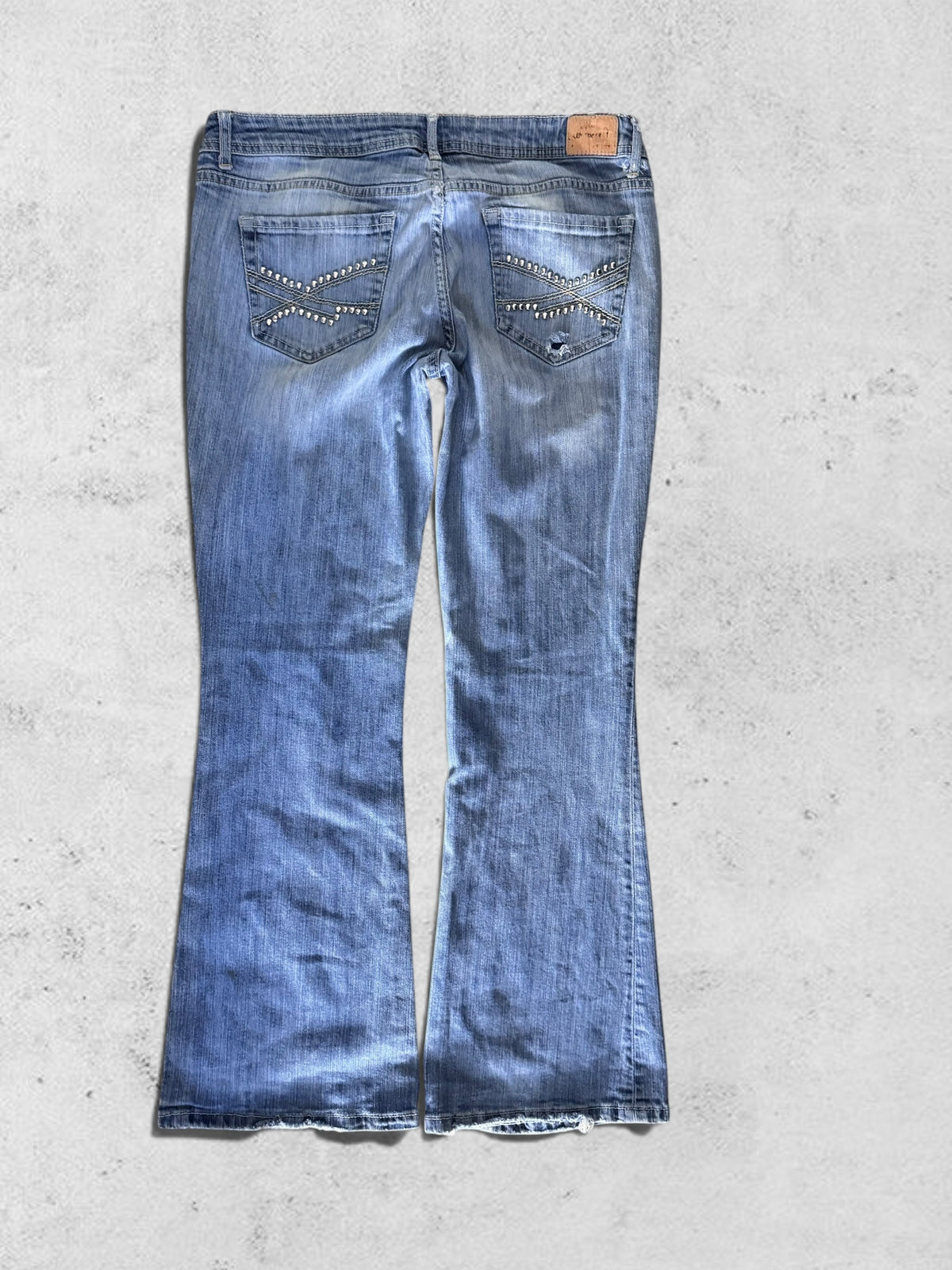Low-rise jeans size: M