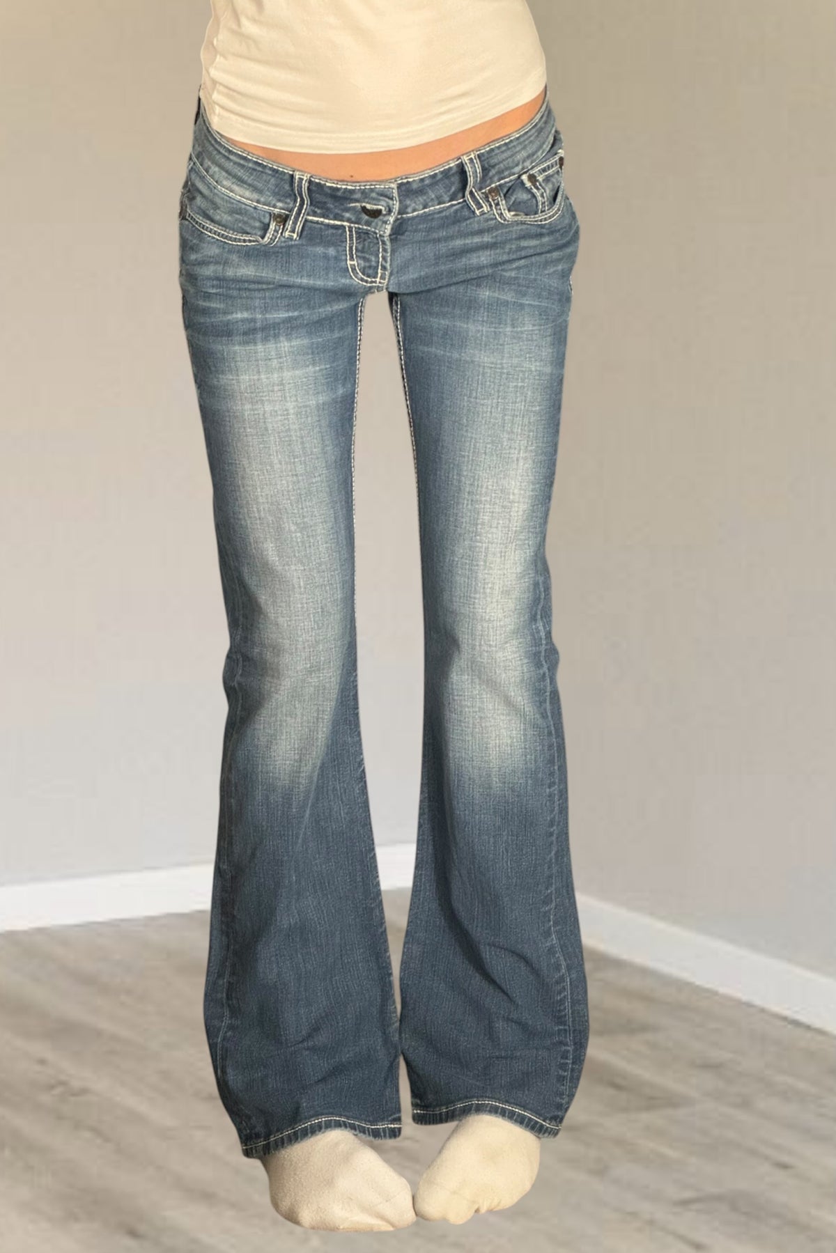 Low-rise jeans size: XS