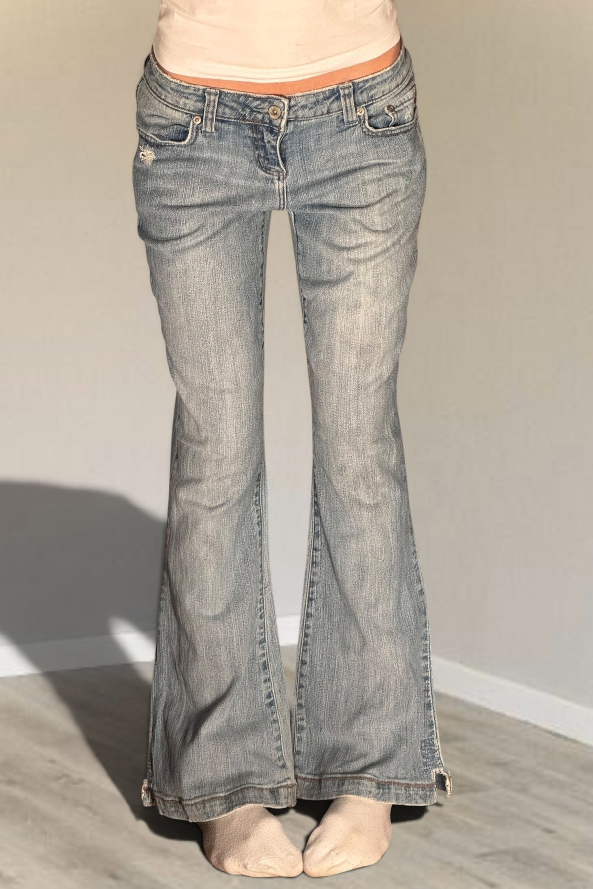 Low-rise jeans size: S