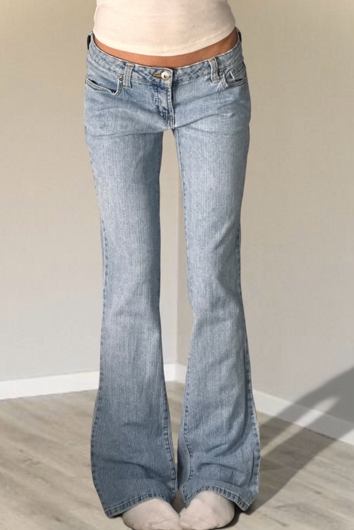 Low-rise jeans size: S/M