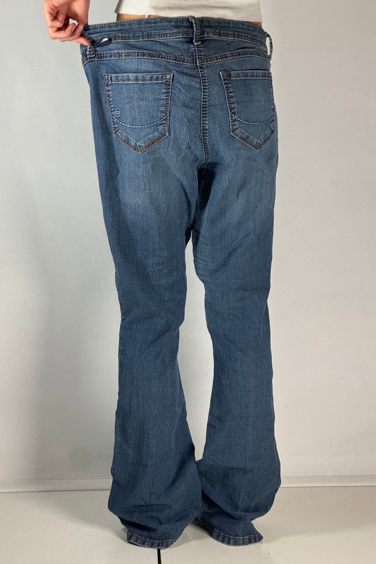 Flare jeans size: L