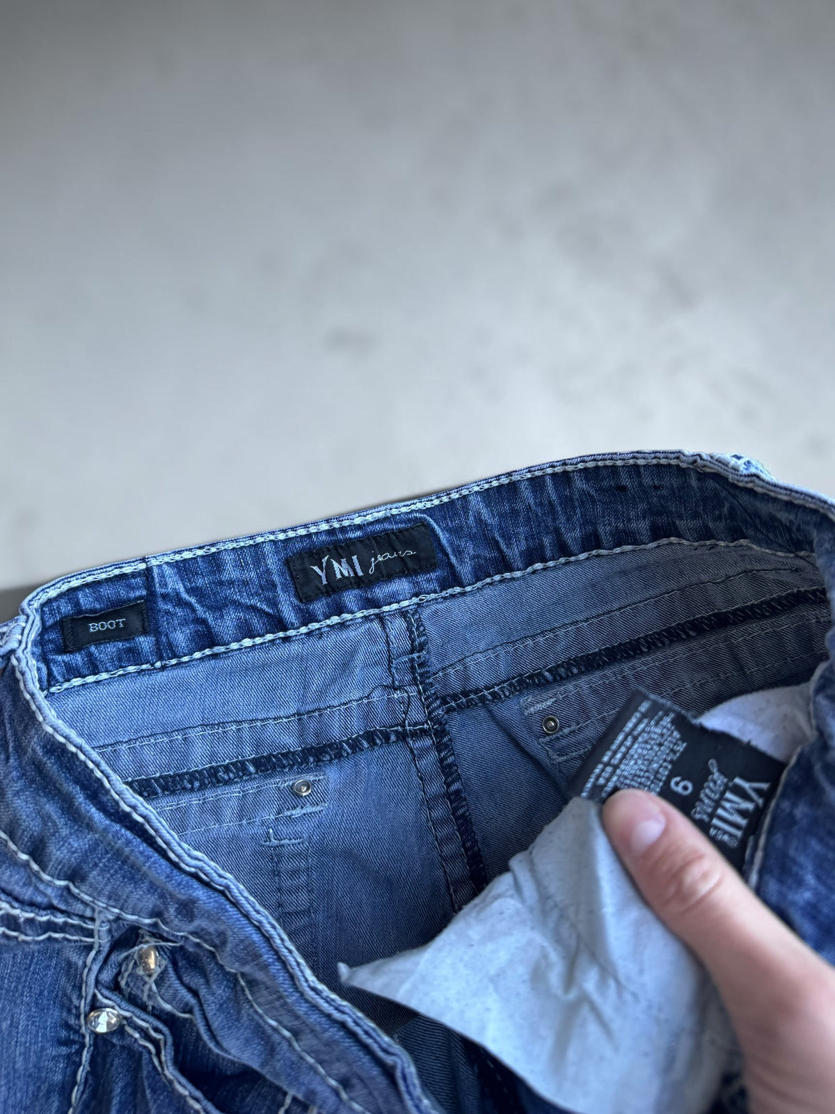 Low-rise jeans size: S