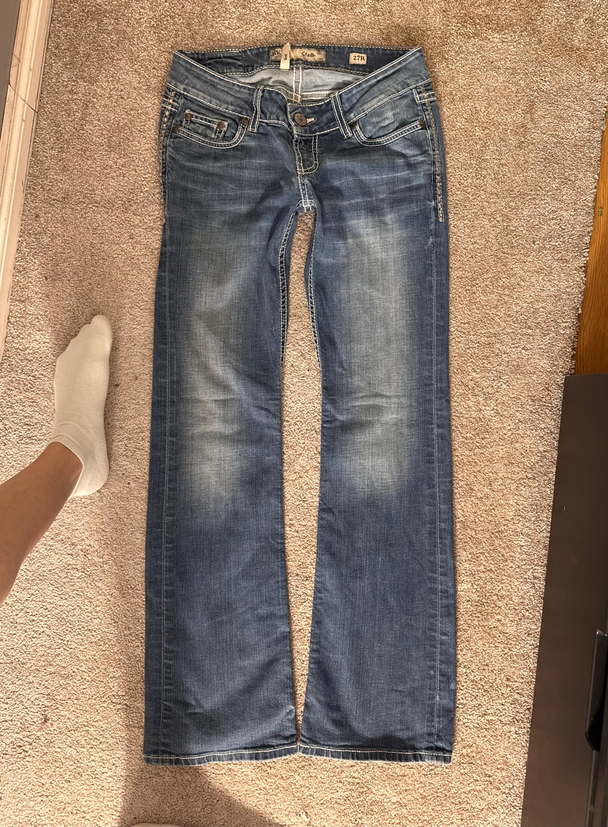 Low-rise jeans size: XS