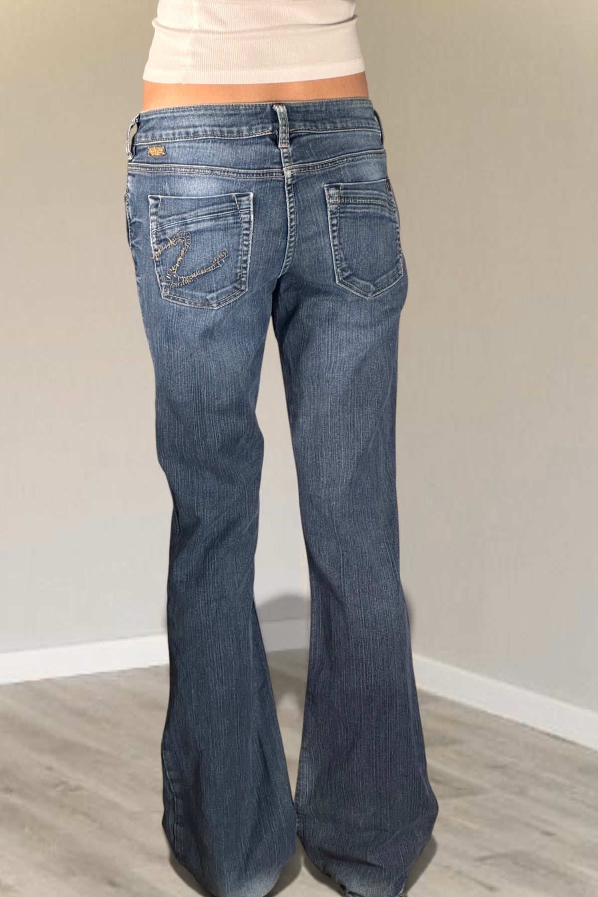 Low-rise jeans size: S