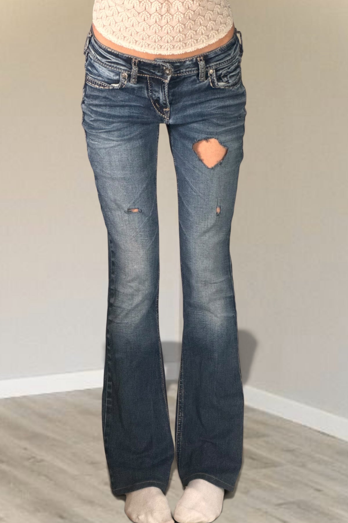 Low-rise jeans size: XS