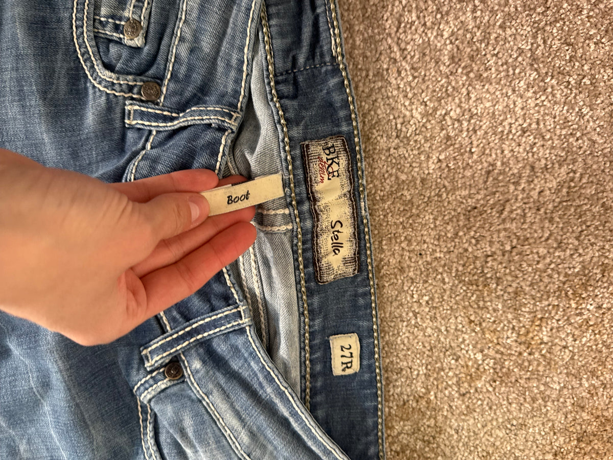 Low-rise jeans size: XS