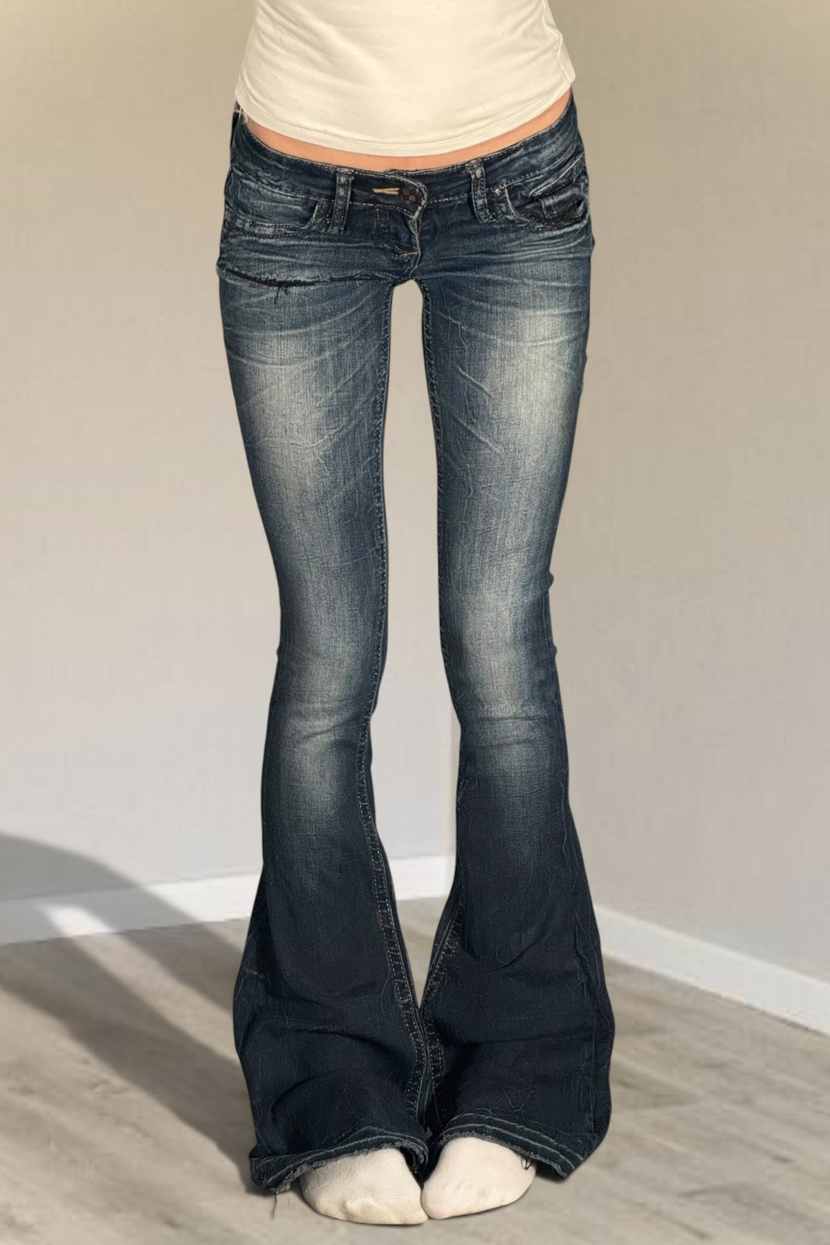 Low-rise jeans size: XS