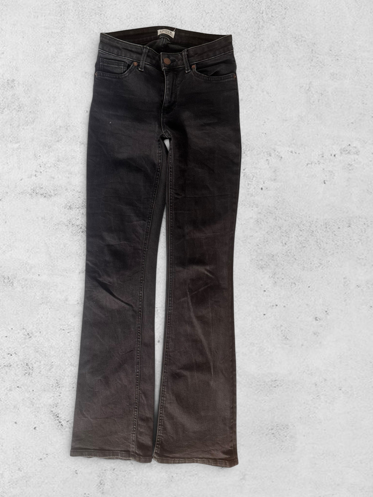Utsvängda jeans stl: XS