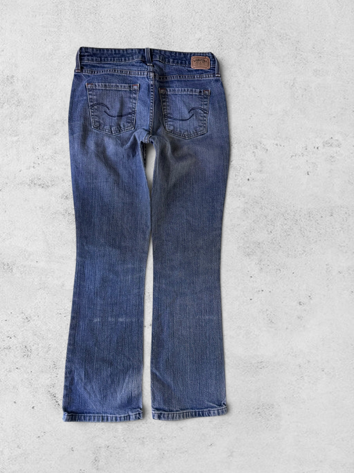 Bundle 19 pairs of jeans size: various