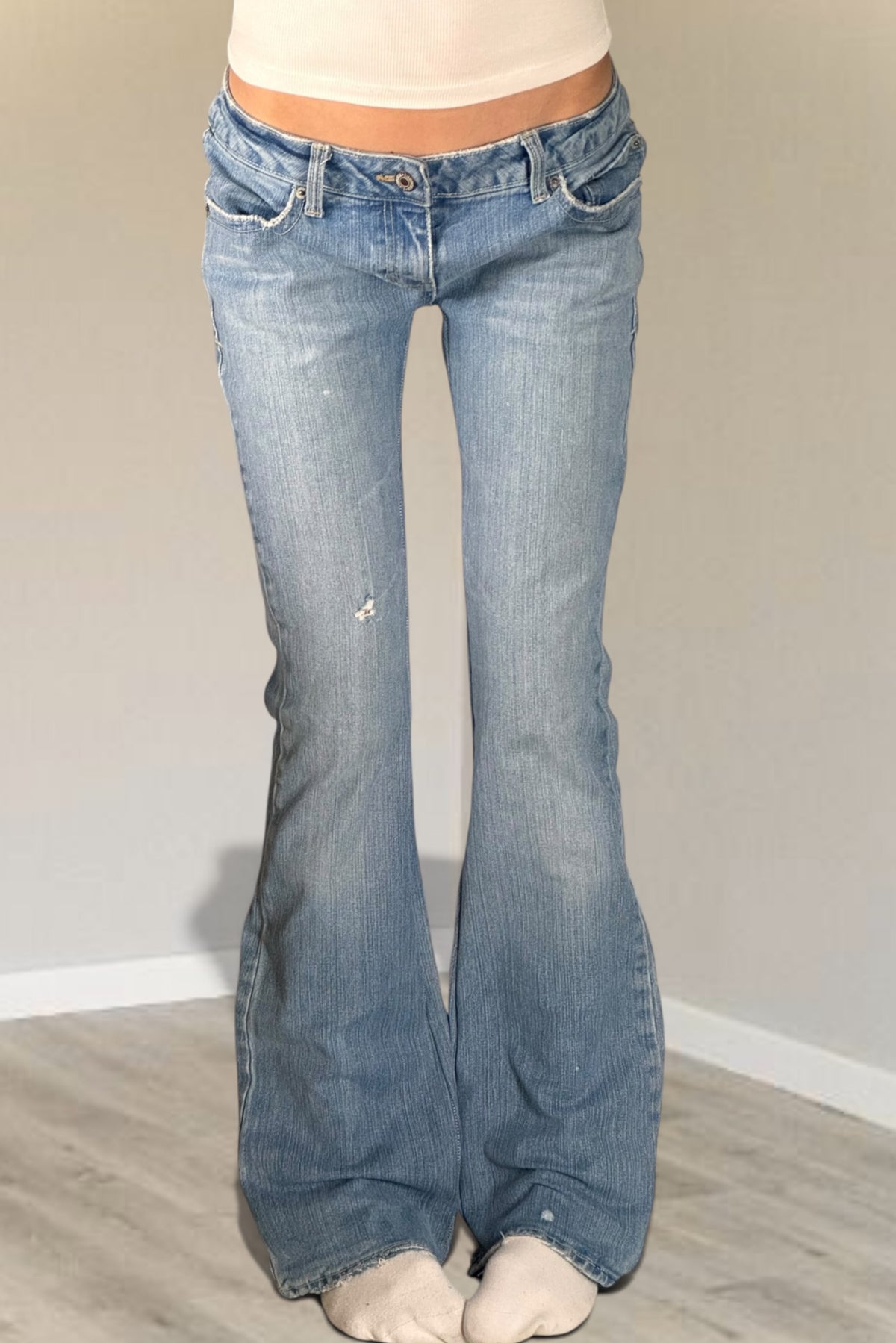 Low-rise jeans size: S/M