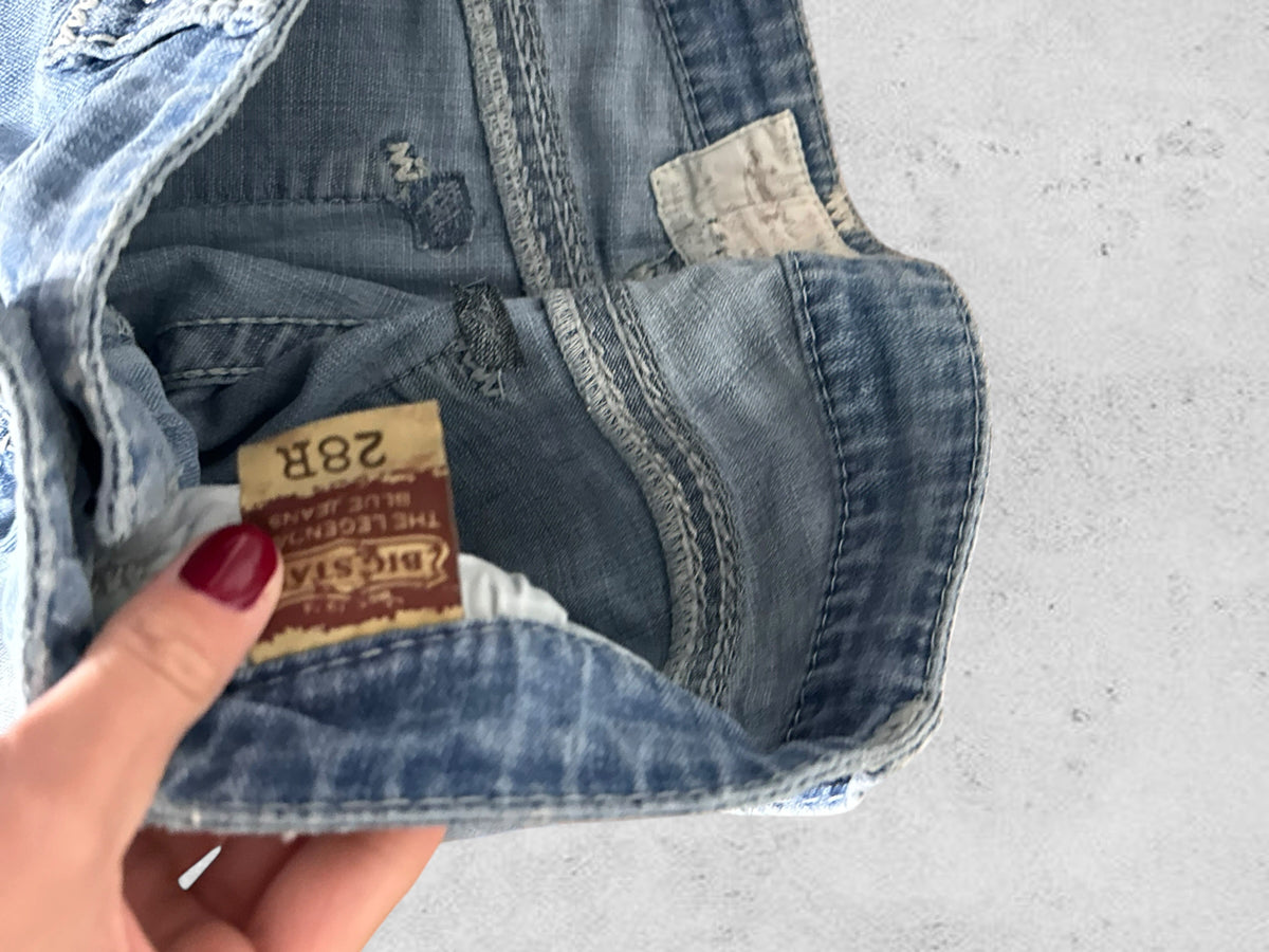 Low-waisted jeans size: S