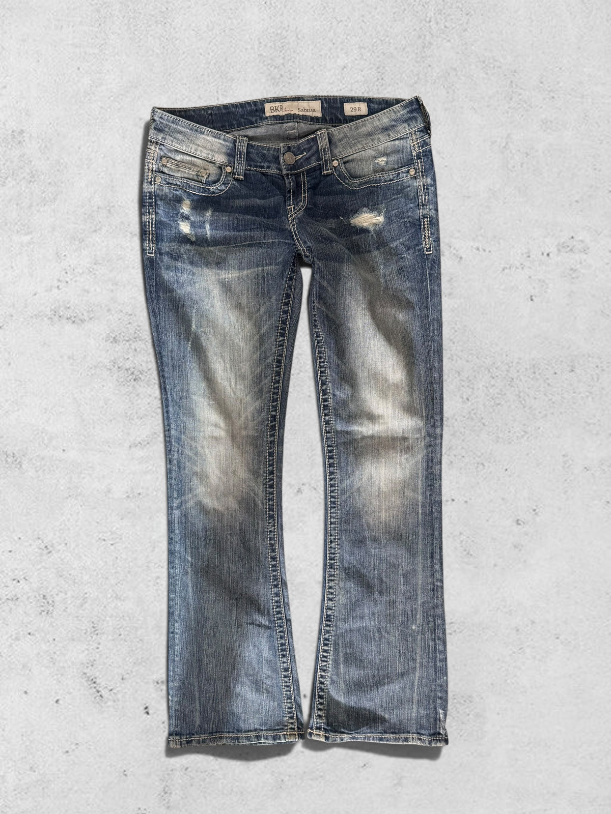Low-rise jeans size M