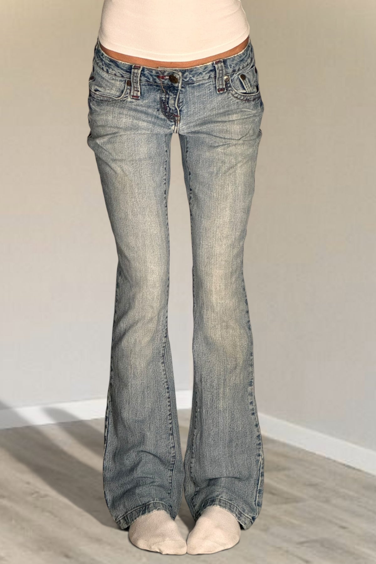 Low-rise jeans size: XS