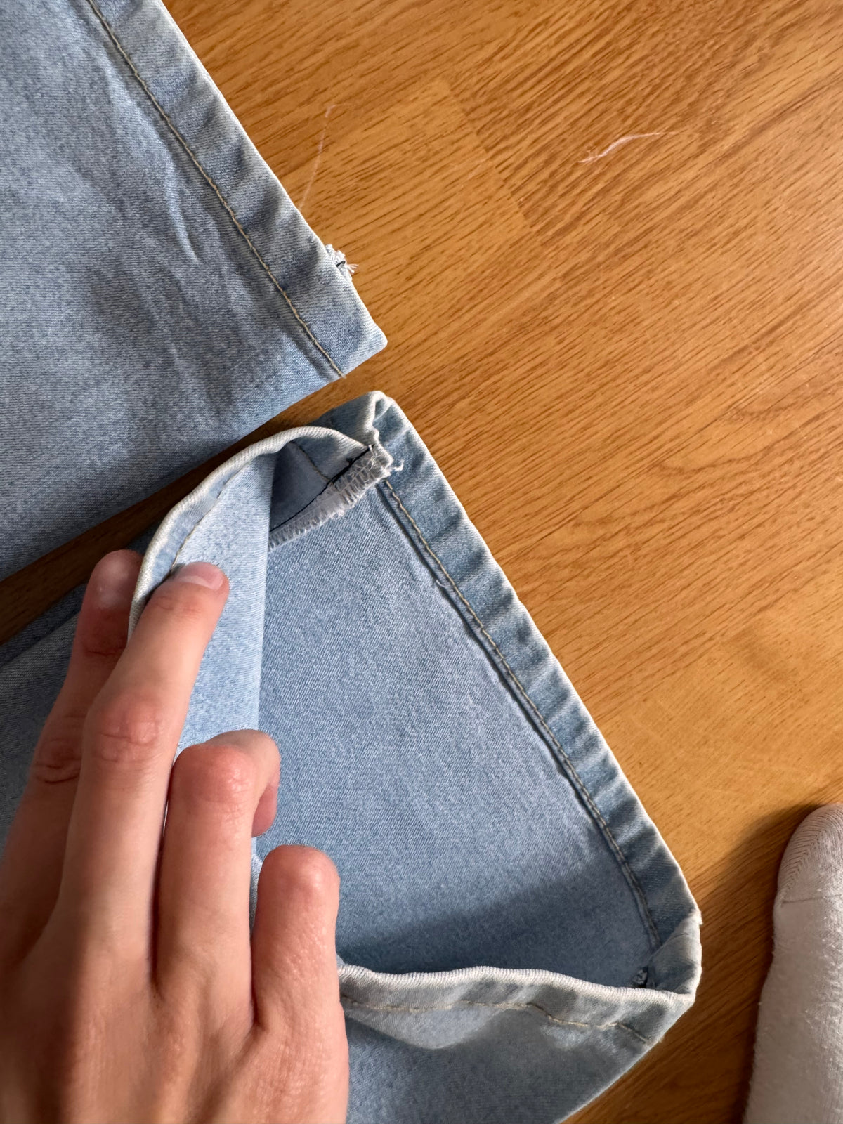 Utsvängda jeans stl: XS