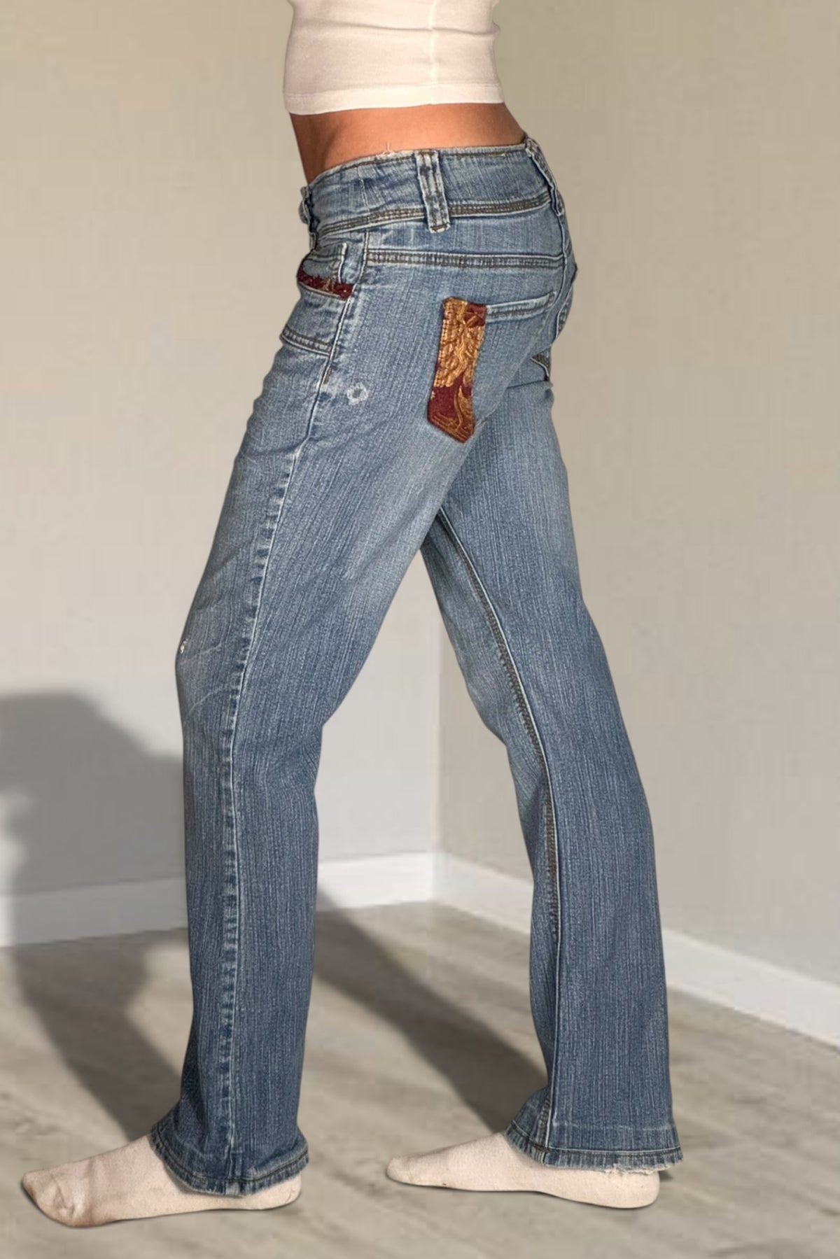 Low-rise jeans size: XS